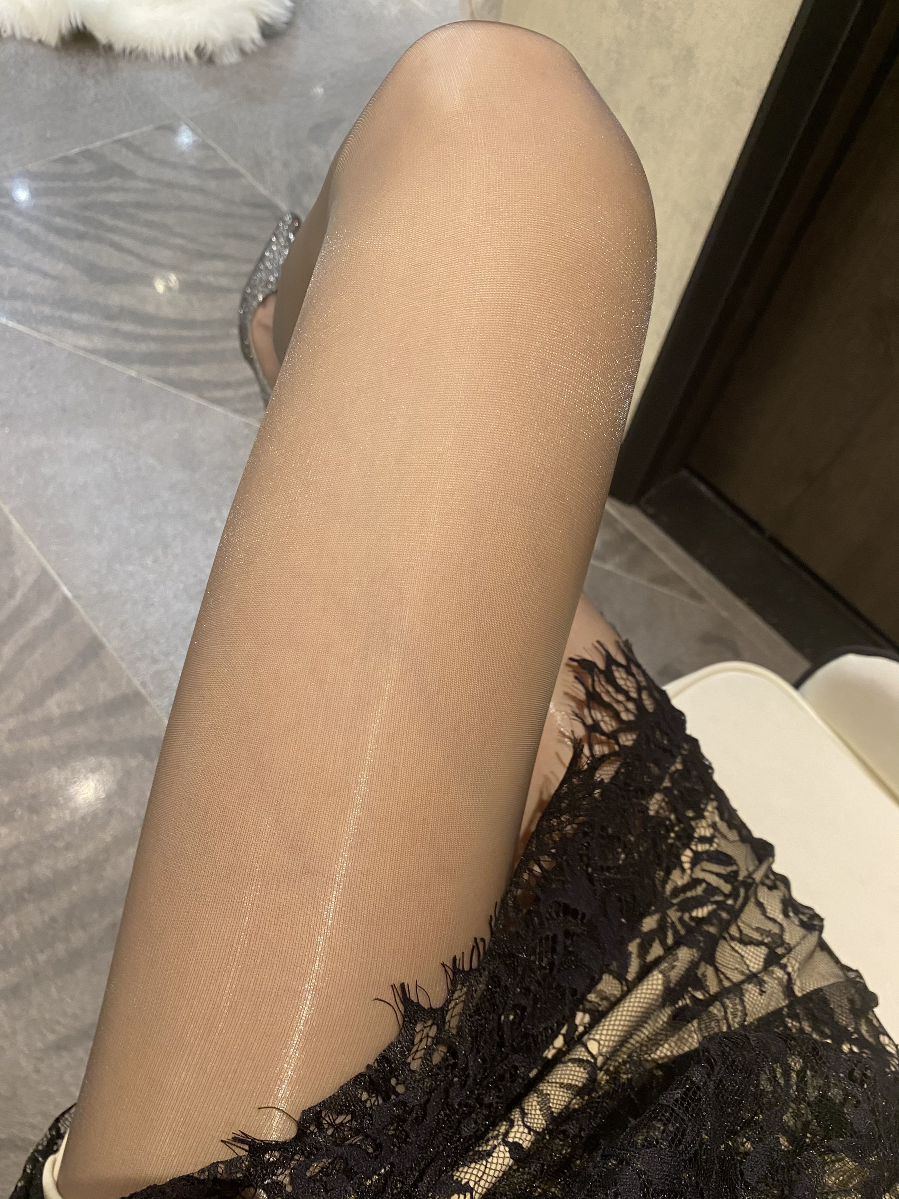 Blogger Chân Tơ Mễ Lộc_Monroe 09/02/2020 Ren Lược Không