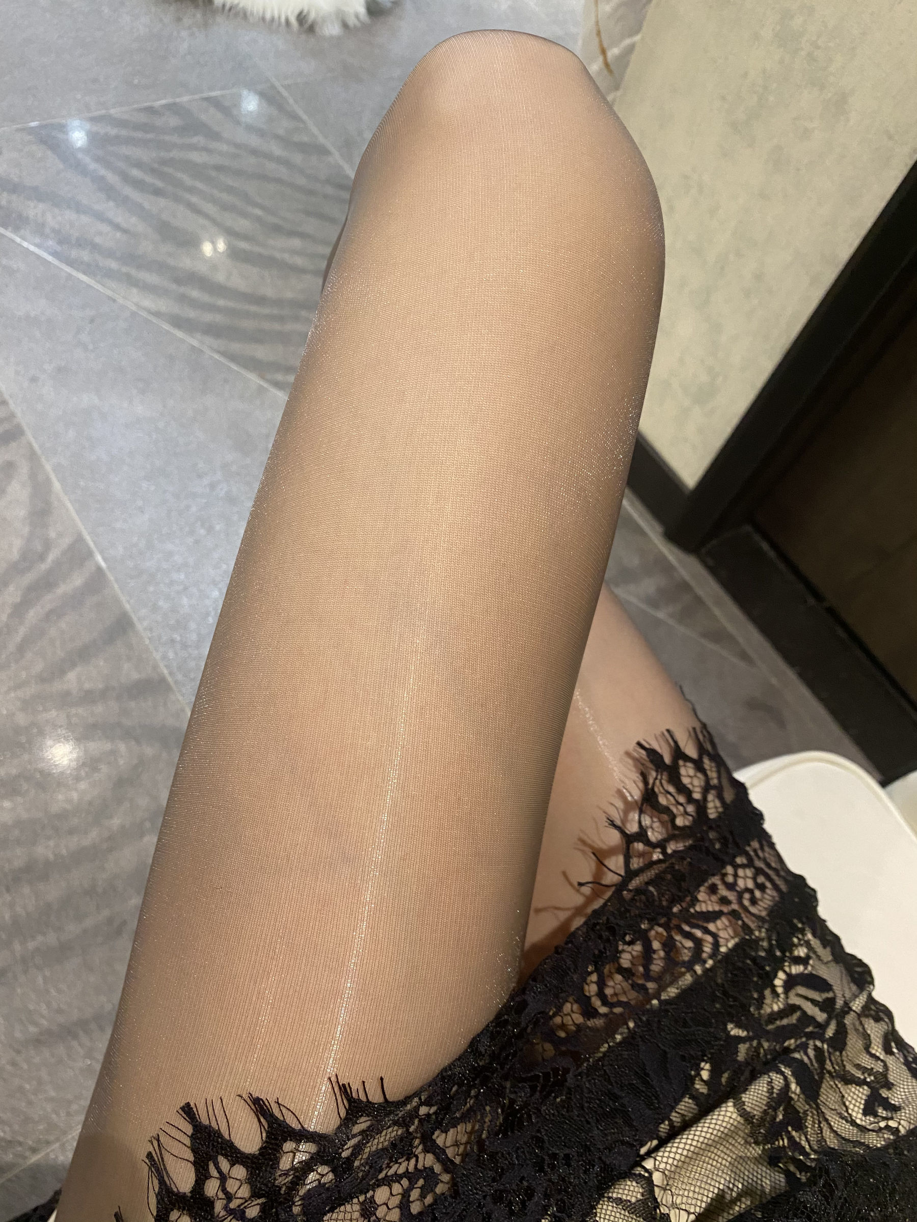 Blogger Chân Tơ Mễ Lộc_Monroe 09/02/2020 Ren Lược Không