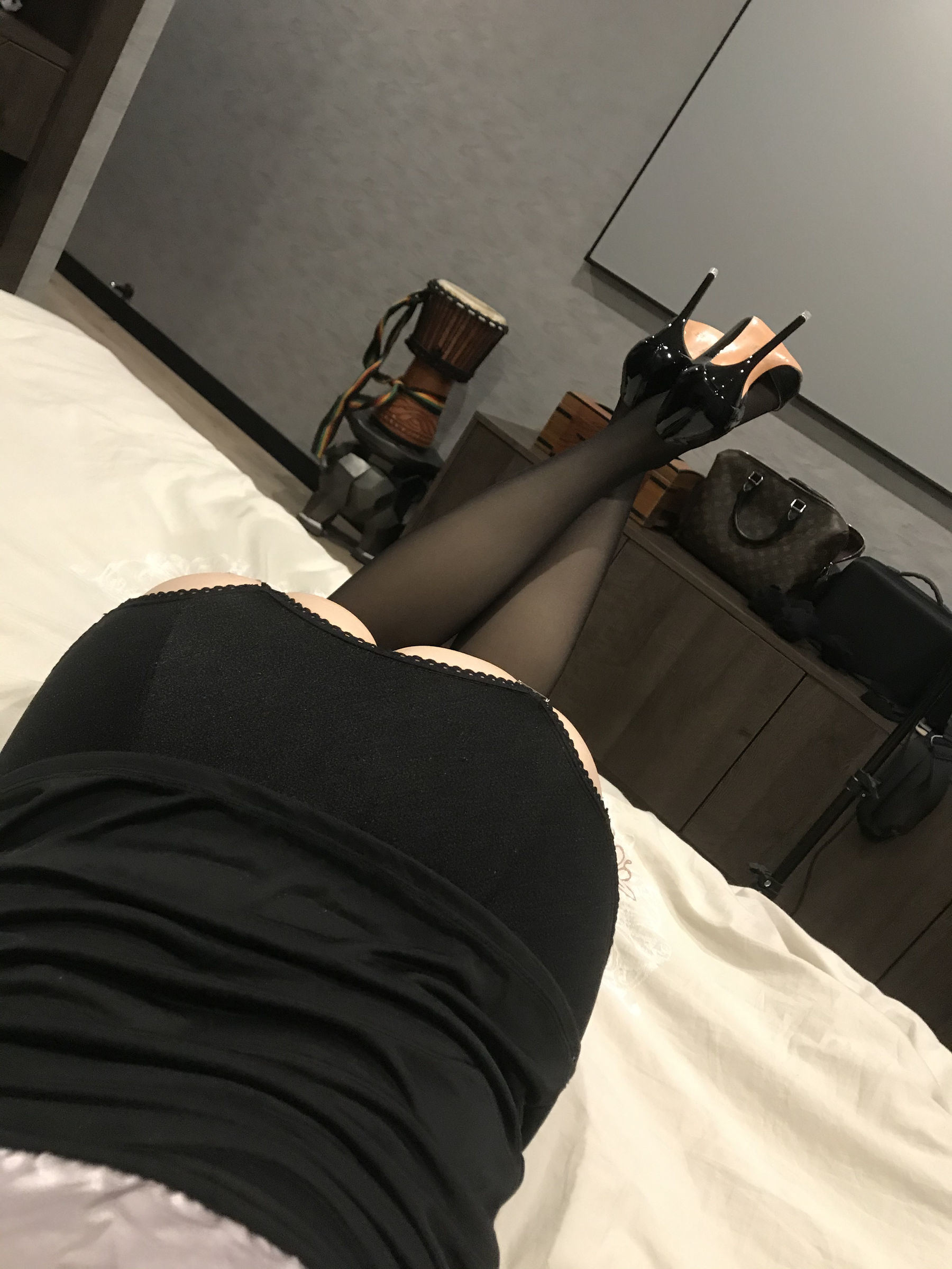 Foot Fetish Blogger Milu_Monroe March 15, 2020 Nightgown Black Silk