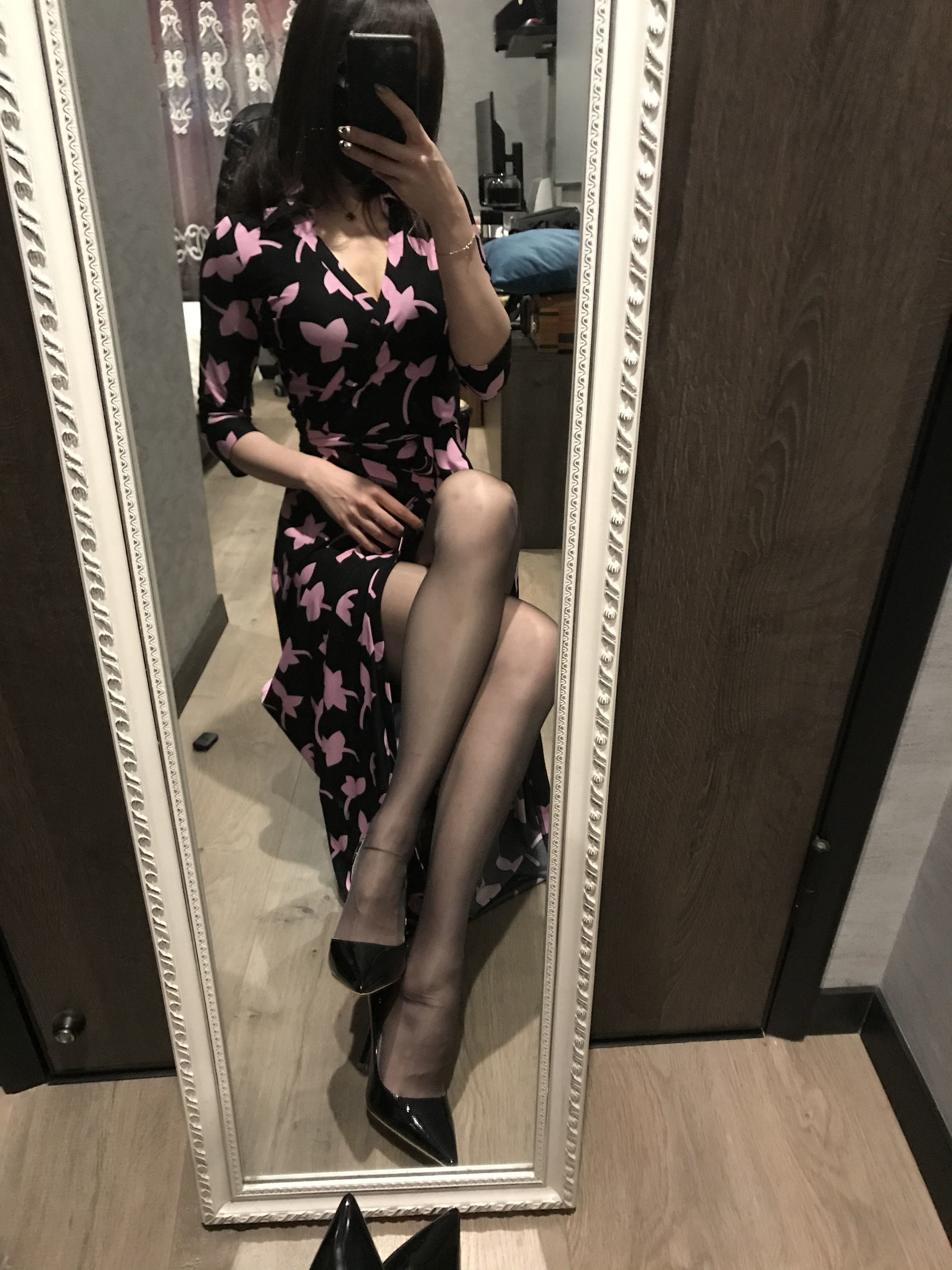 Blogger Chân Tơ Mễ Lộc_Monroe 2020.03.23 Tất Đen Ôm Hình