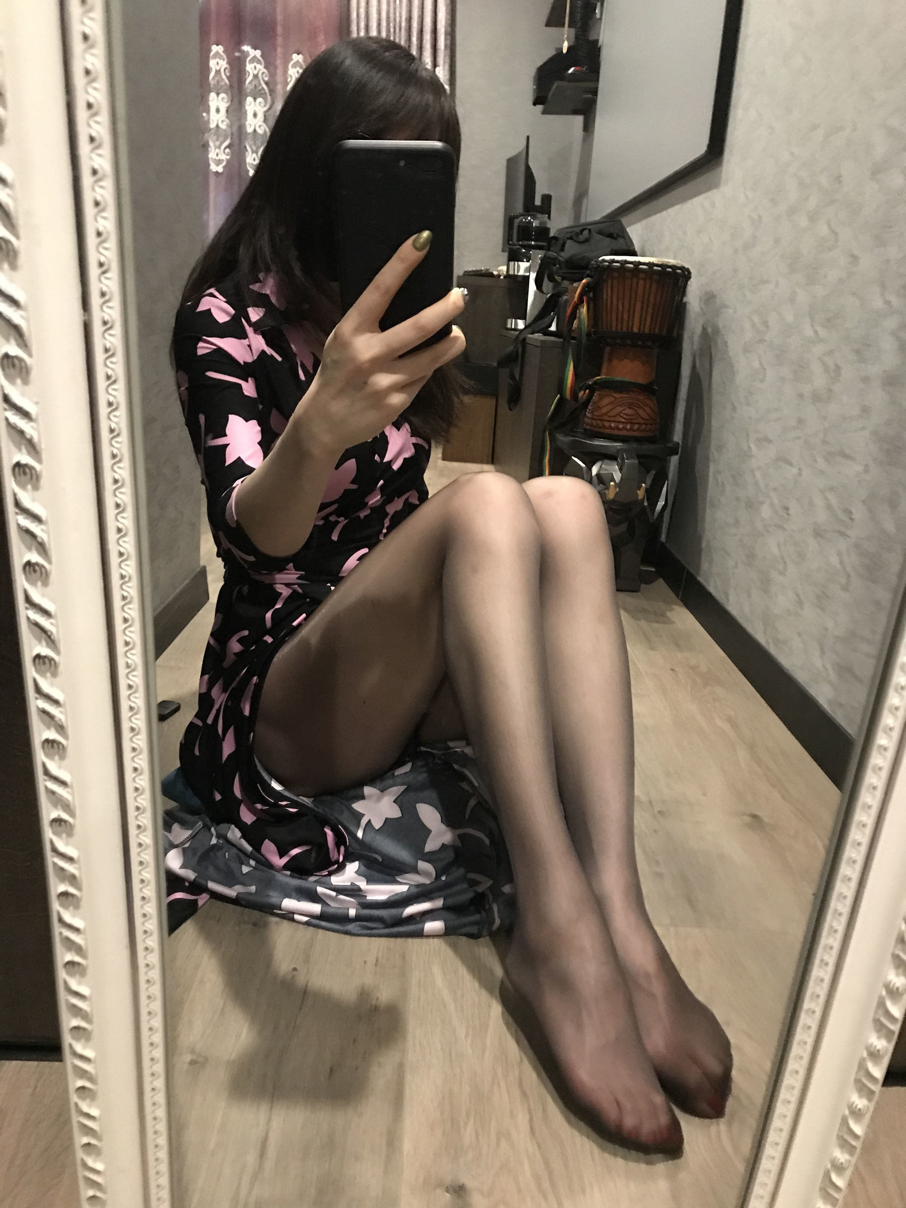 丝足博主麋鹿_Monroe 2020.03.23 包臀黑丝