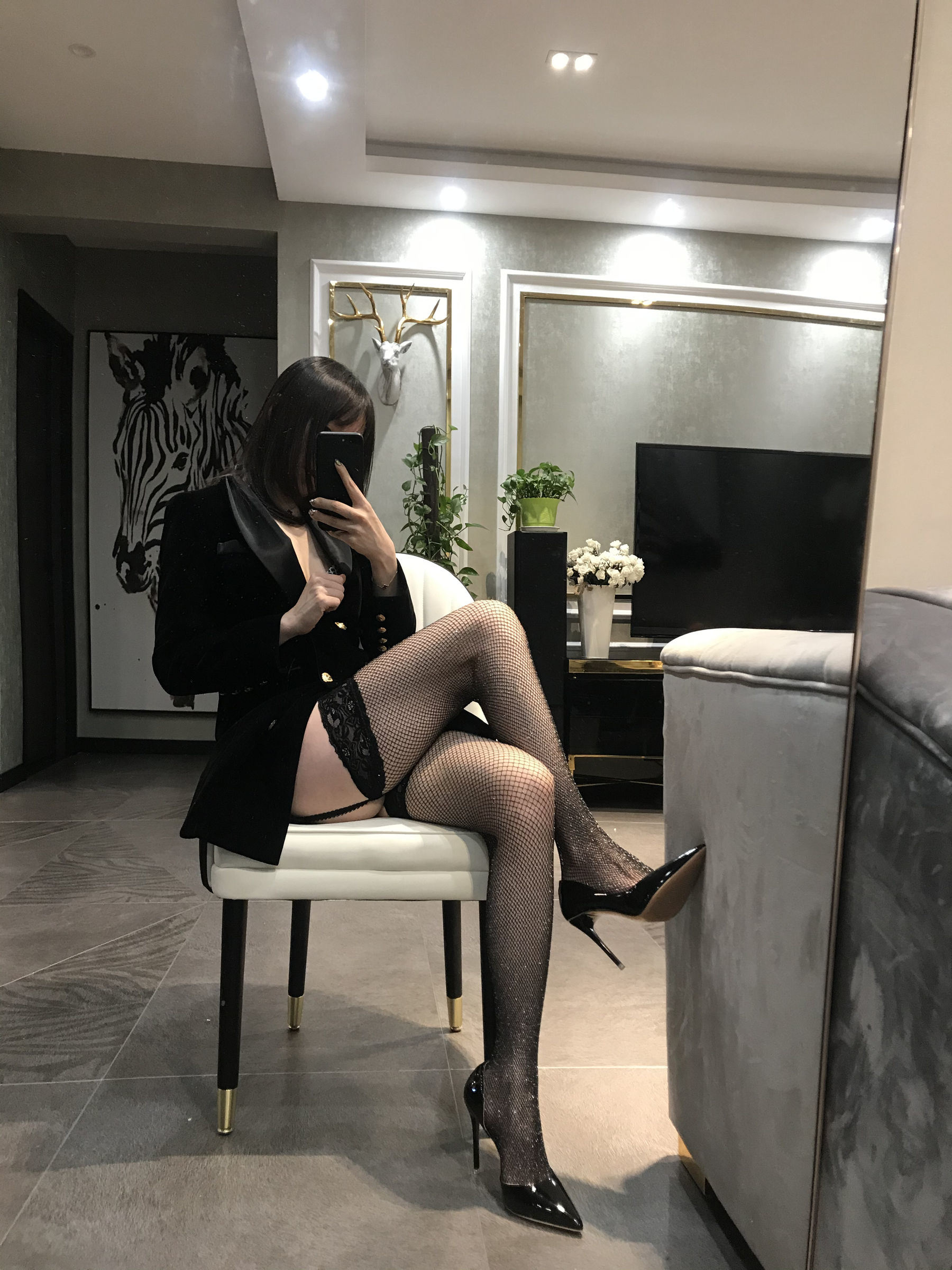 Blogger Sơ Túc Mê Lộc_Monroe 2020.04.02 Đen Sơ Tình