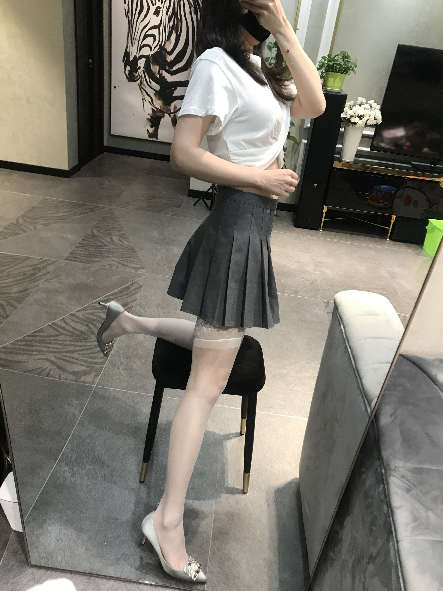 Blogger Sỹ Túc Milu_Monroe 2020.04.04 Vòng mông quyến rũ