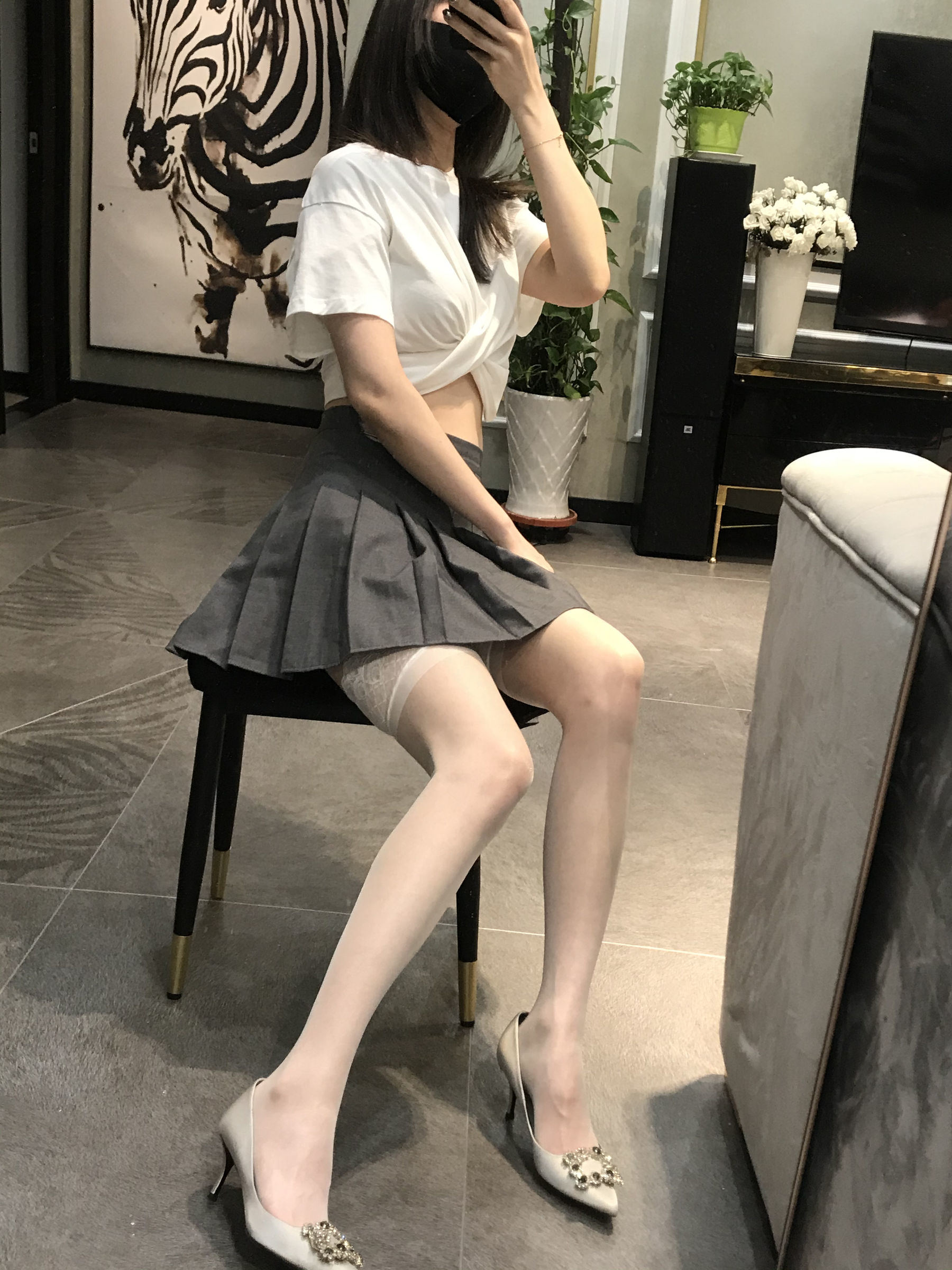 Blogger Sỹ Túc Milu_Monroe 2020.04.04 Vòng mông quyến rũ