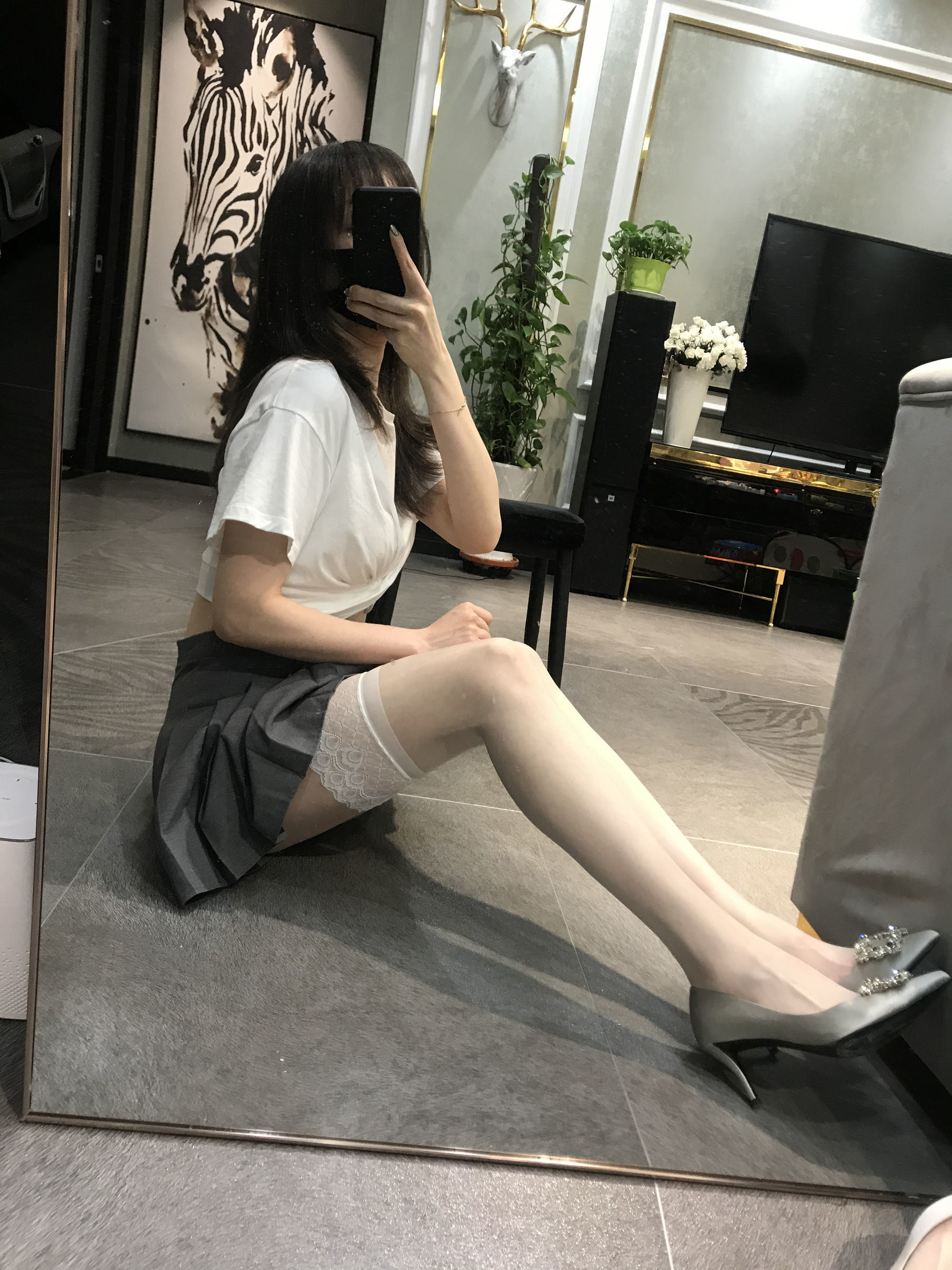 Blogger Sỹ Túc Milu_Monroe 2020.04.04 Vòng mông quyến rũ