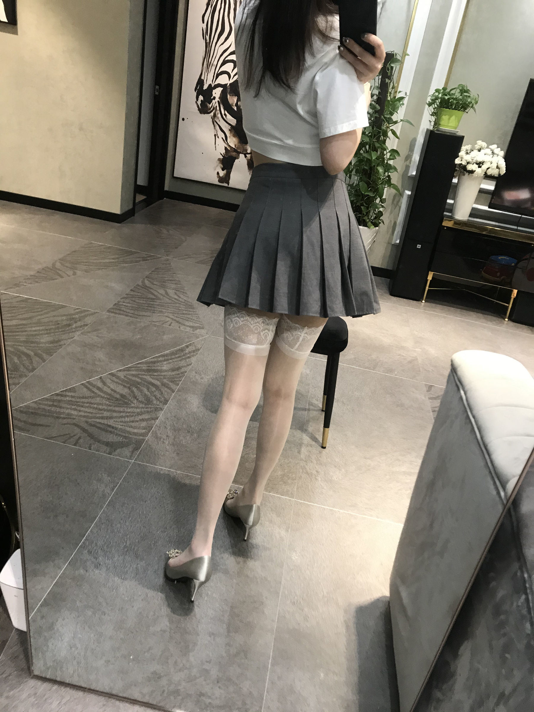 Blogger Sỹ Túc Milu_Monroe 2020.04.04 Vòng mông quyến rũ