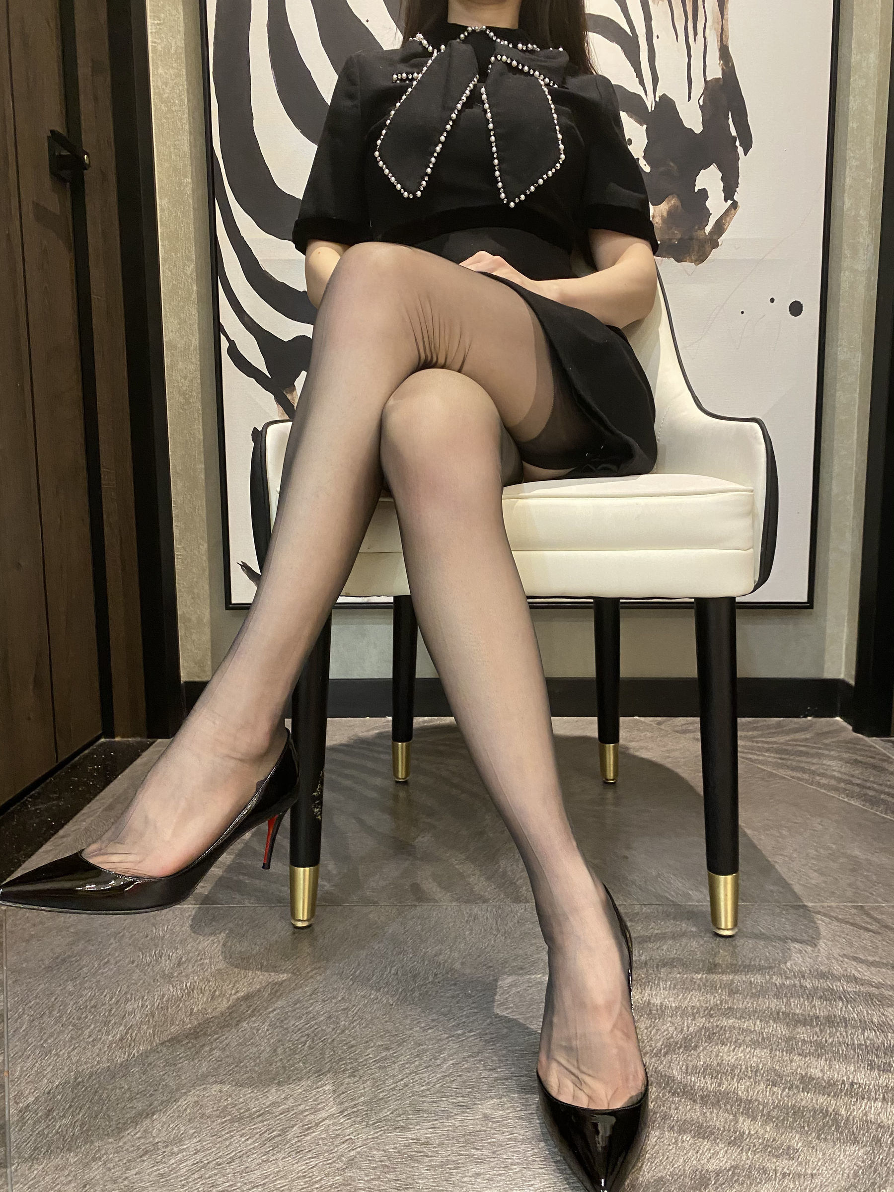 Foot Fetish Blogger 麋鹿_Monroe February 1, 2021 Black Silk Suspender Stockings