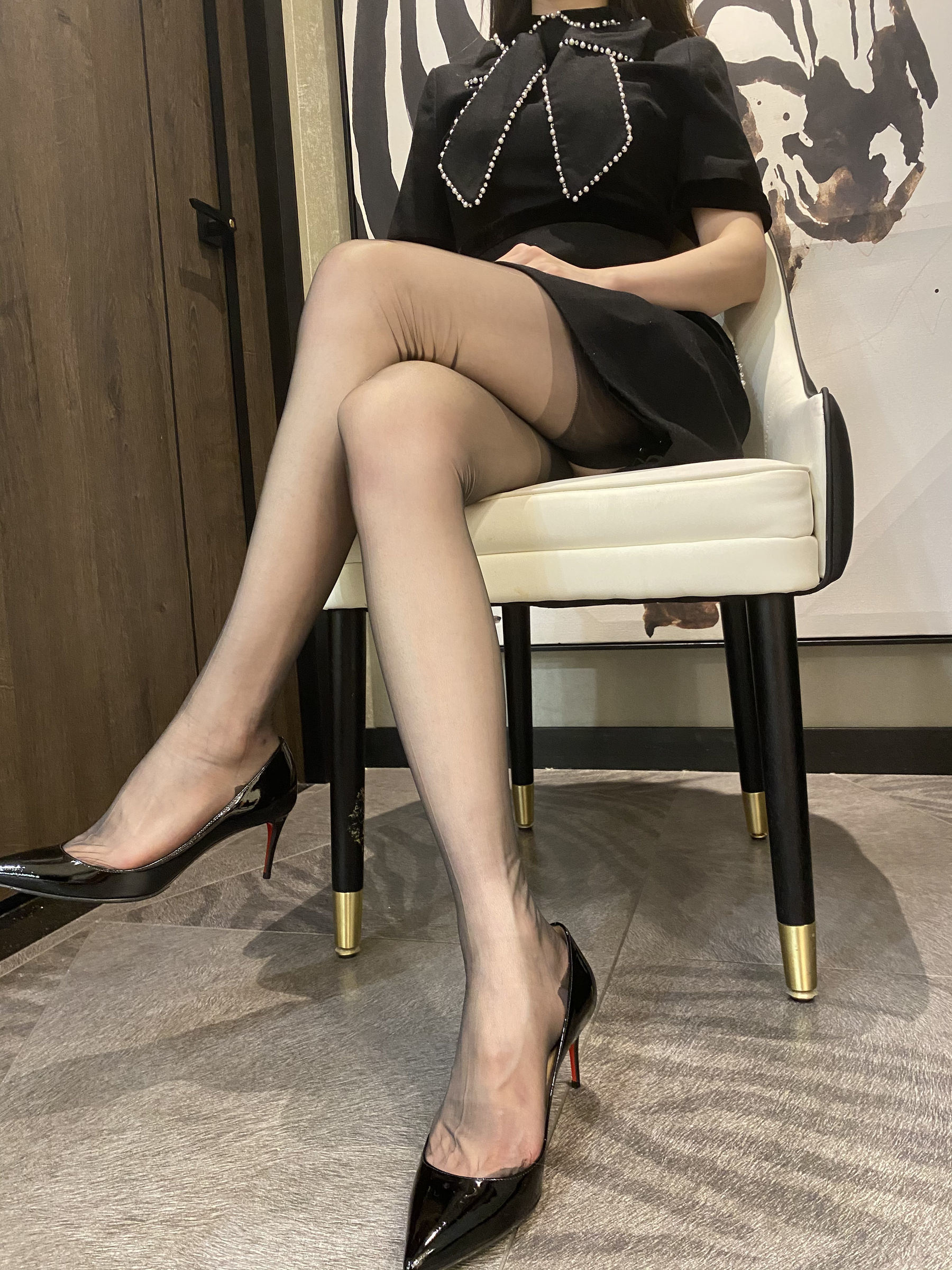 Foot Fetish Blogger 麋鹿_Monroe February 1, 2021 Black Silk Suspender Stockings