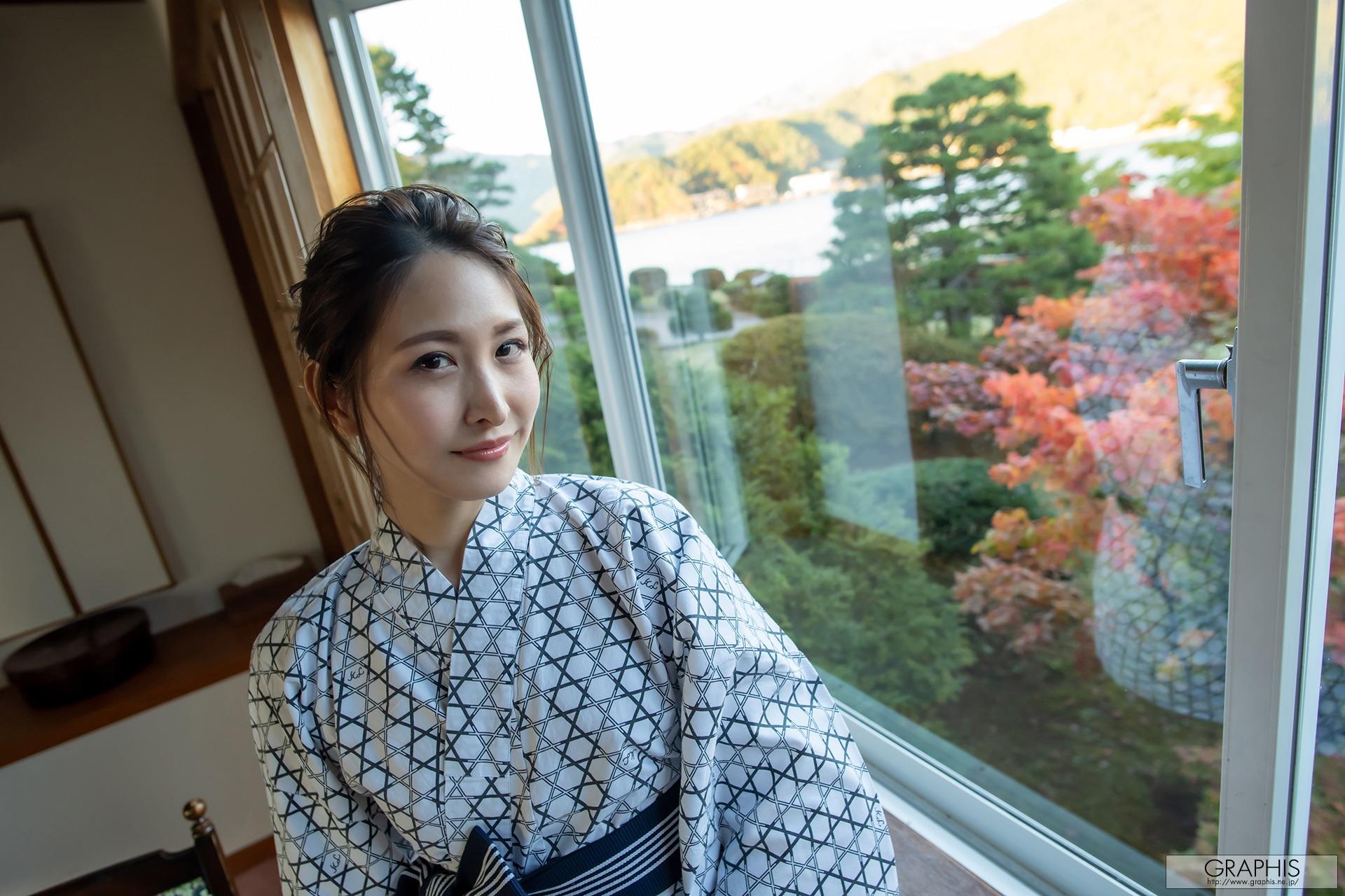 [Graphis] Gals – Mai Kanami 神菜美まい Classy [141P]