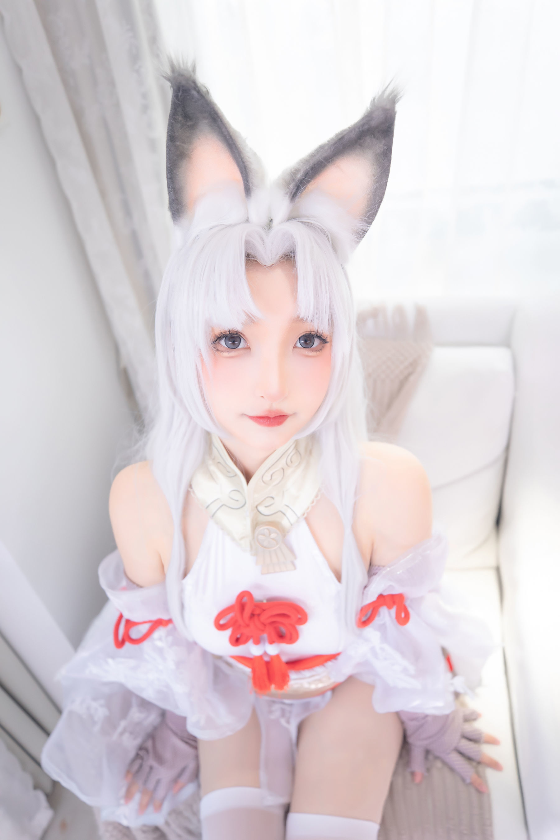 ネット有名人COS] ロリ神楽板真冬 白シルク胡桃