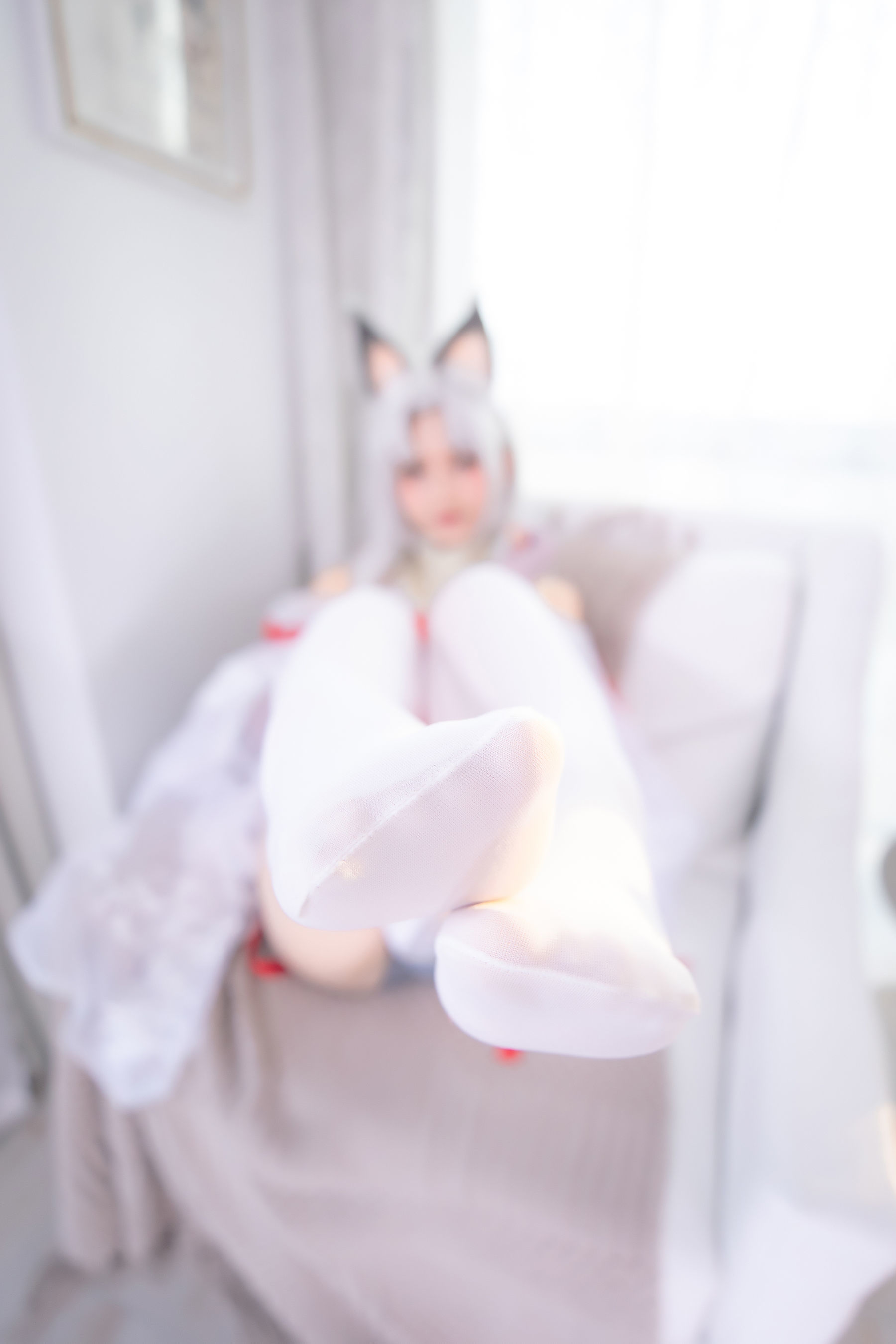 ネット有名人COS] ロリ神楽板真冬 白シルク胡桃