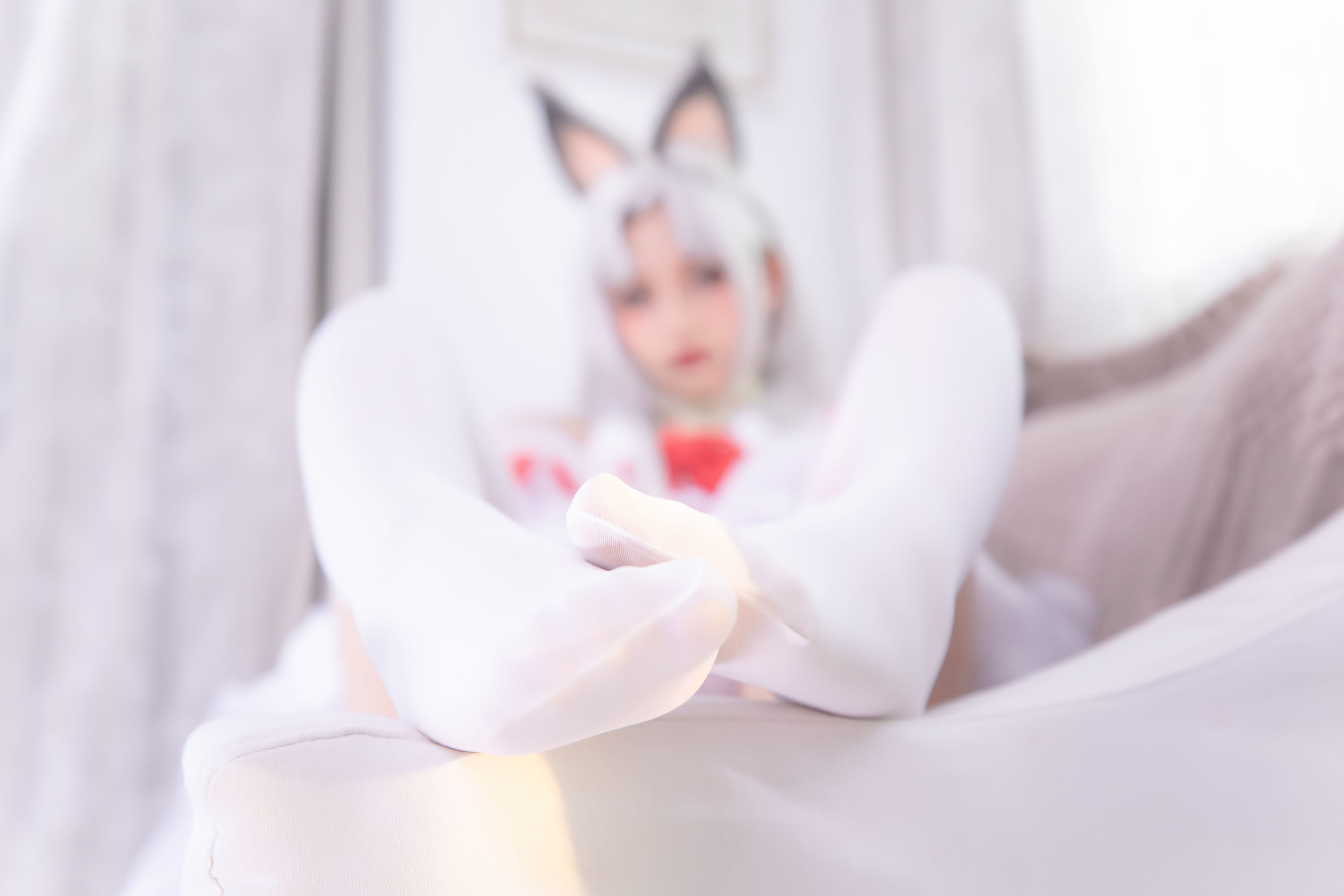 網紅COS] 蘿莉神樂板真冬 白絲胡桃