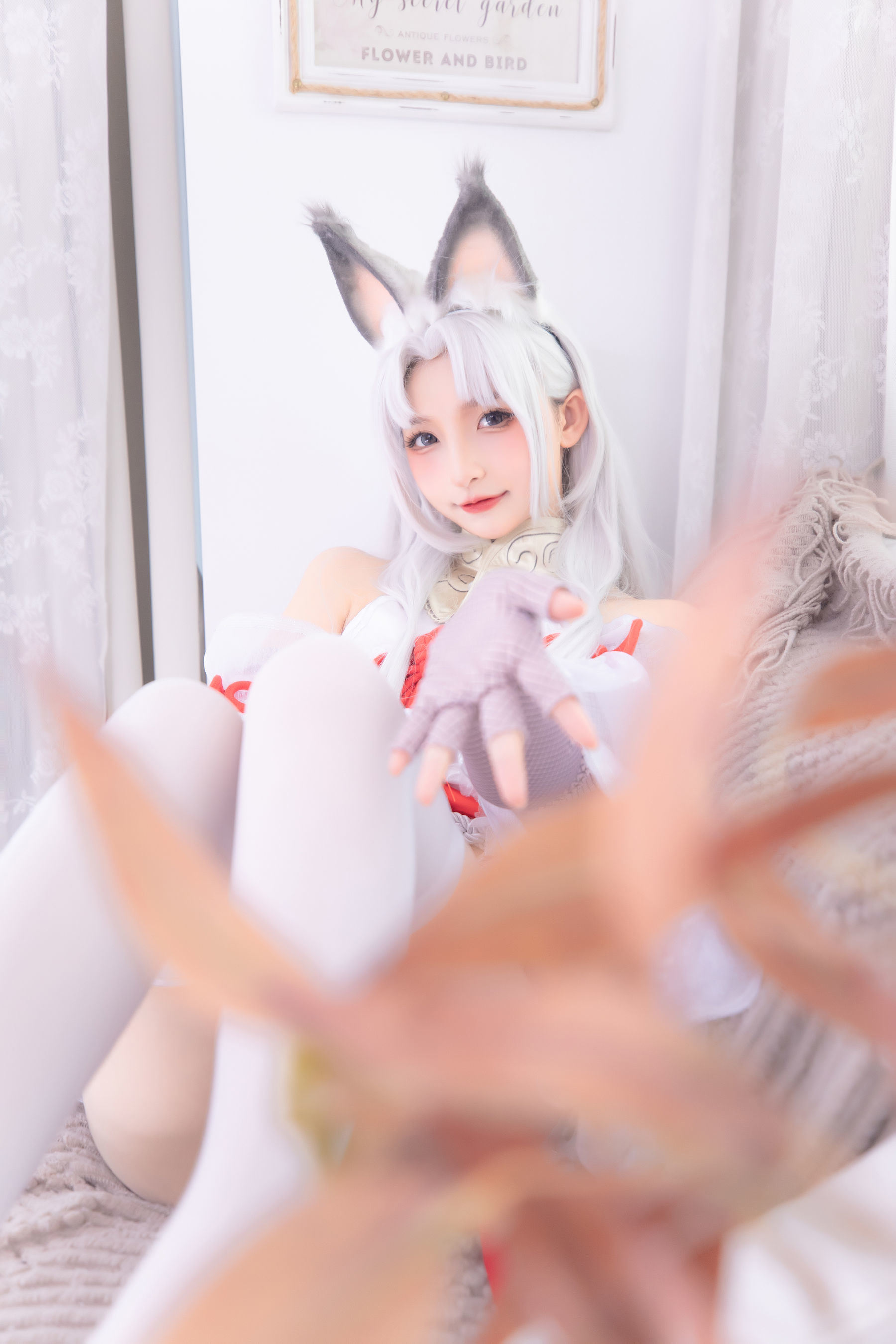 網紅COS] 蘿莉神樂板真冬 白絲胡桃