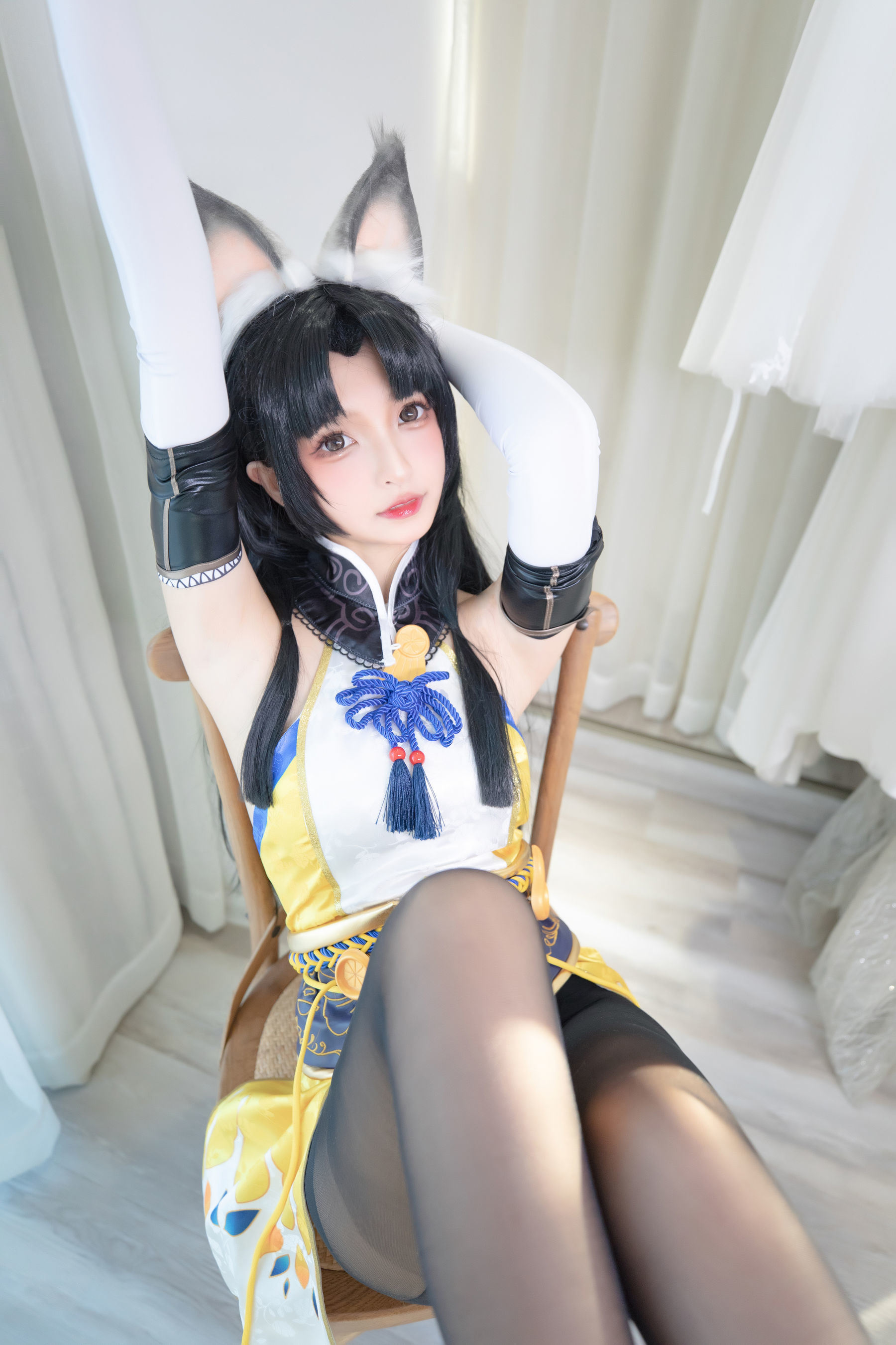網紅COS] 蘿莉神樂板真冬 黑絲胡桃