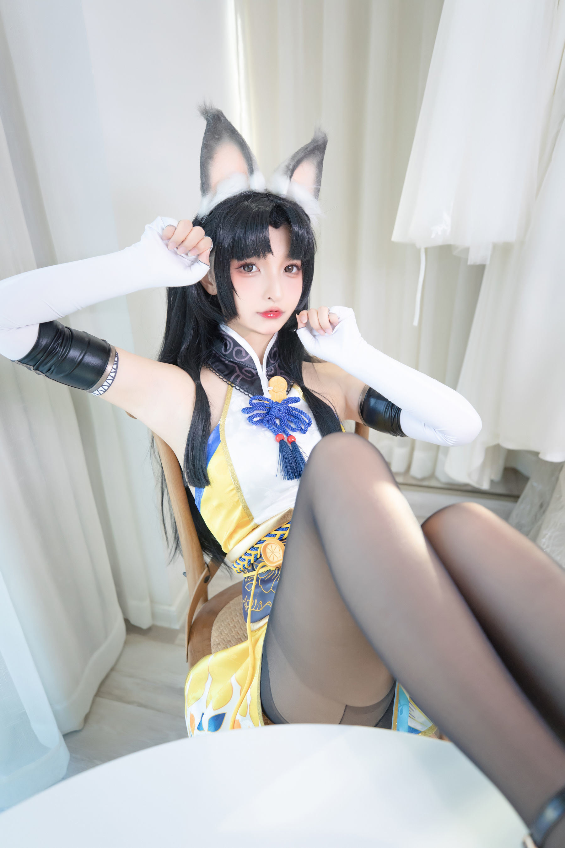 網紅COS] 蘿莉神樂板真冬 黑絲胡桃
