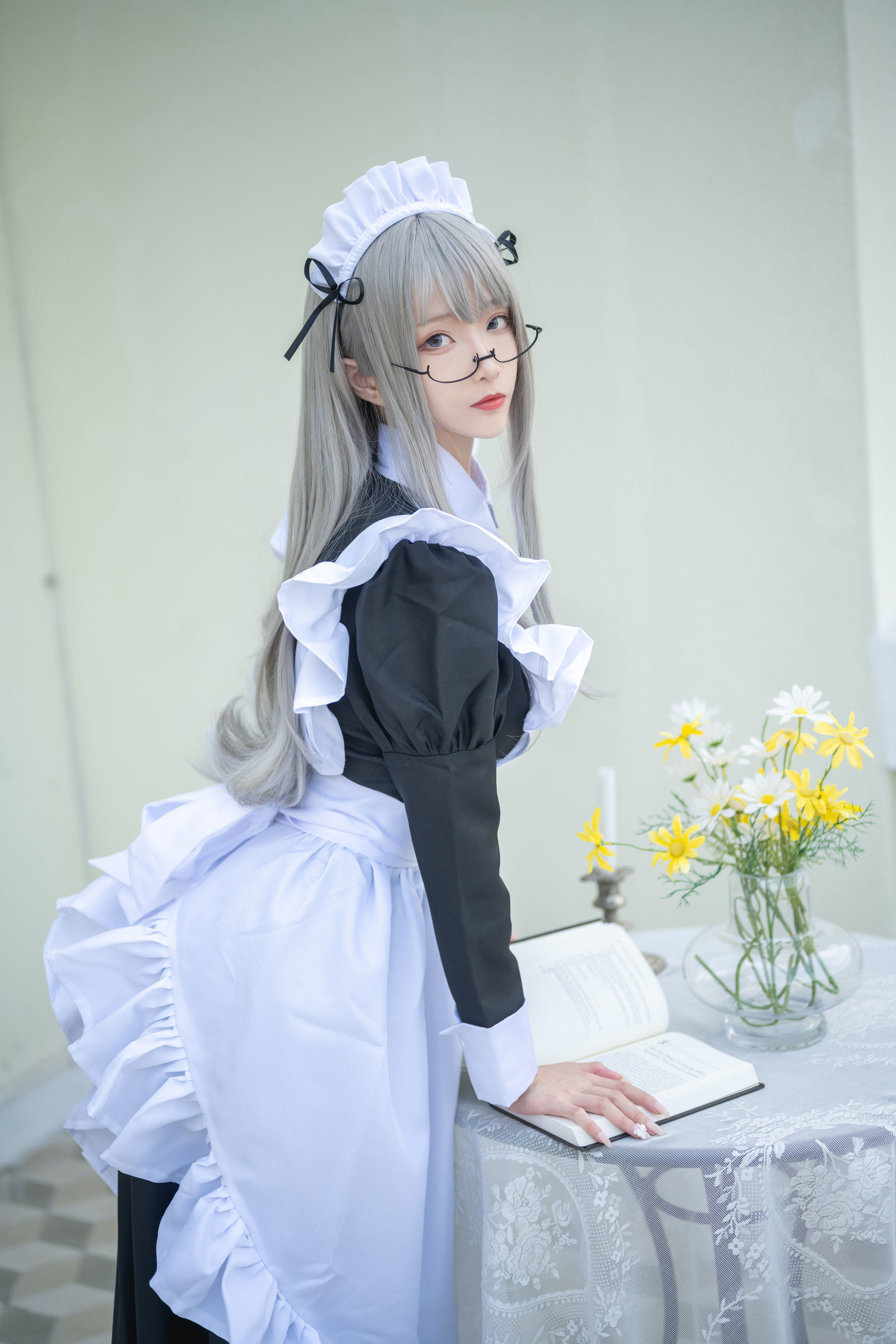 ネット有名人COS] 長い脚のコスプレイヤーアオアオシジェイエス - 職業恋愛