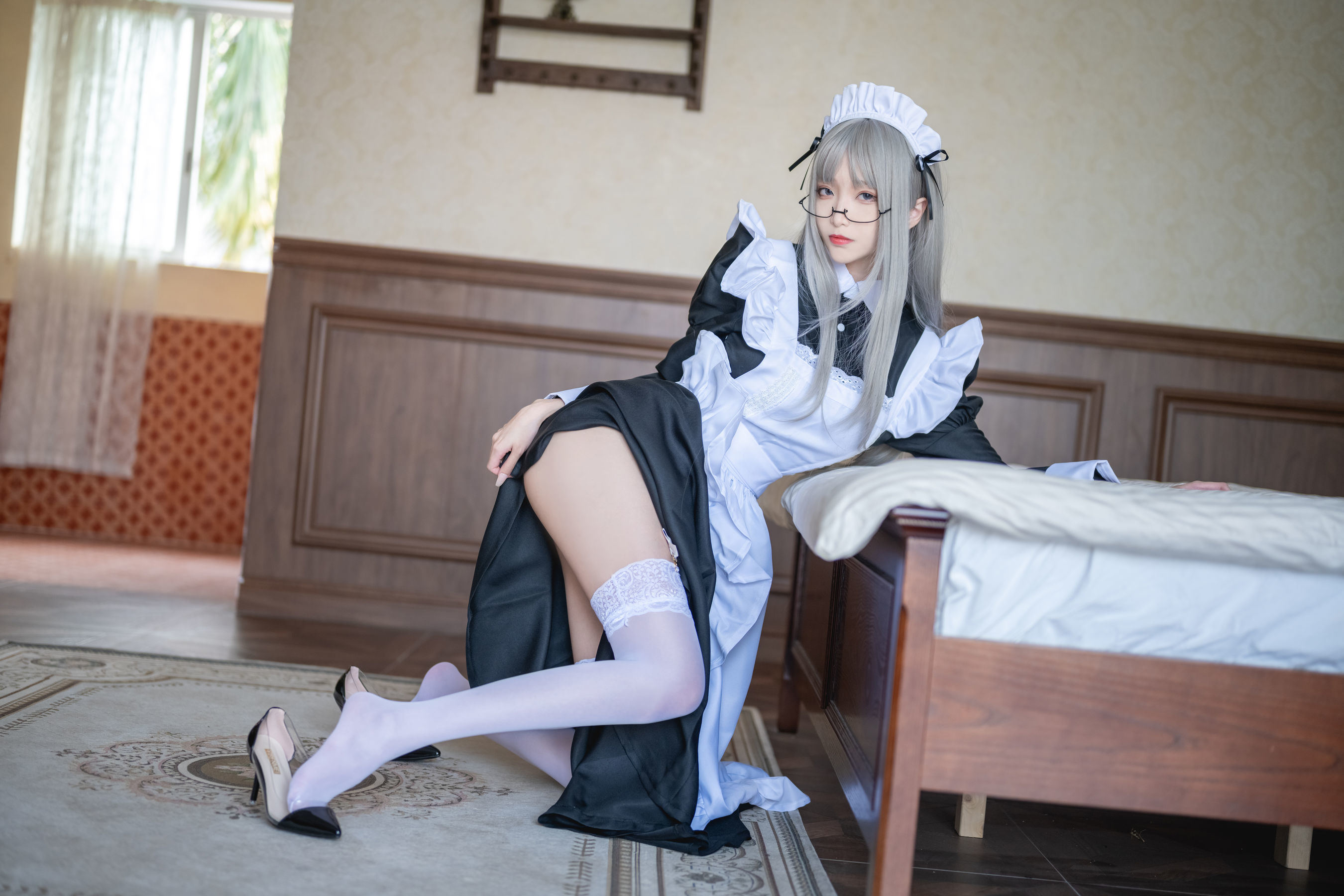 ネット有名人COS] 長い脚のコスプレイヤーアオアオシジェイエス - 職業恋愛