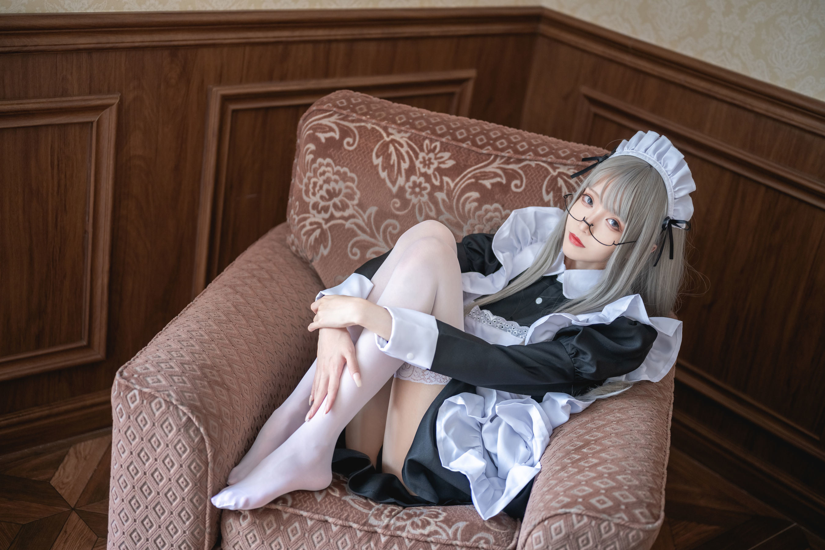 Internet Celebrity COS] Long-legged Coser Qing Qing Zi Js - Professional Romance