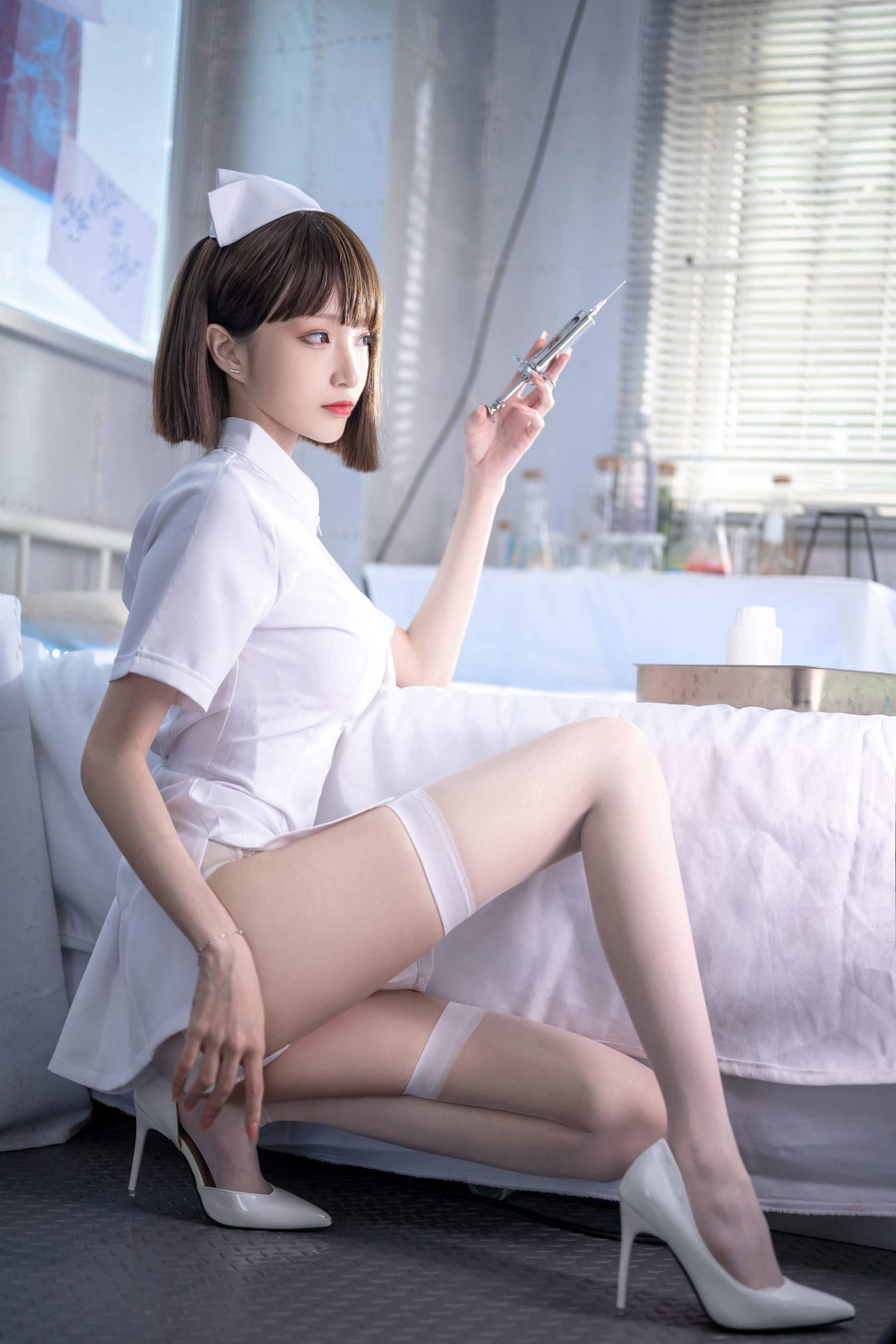 Internet Celebrity COS] Long-legged Coser Qing Qing Zi Js - Professional Romance