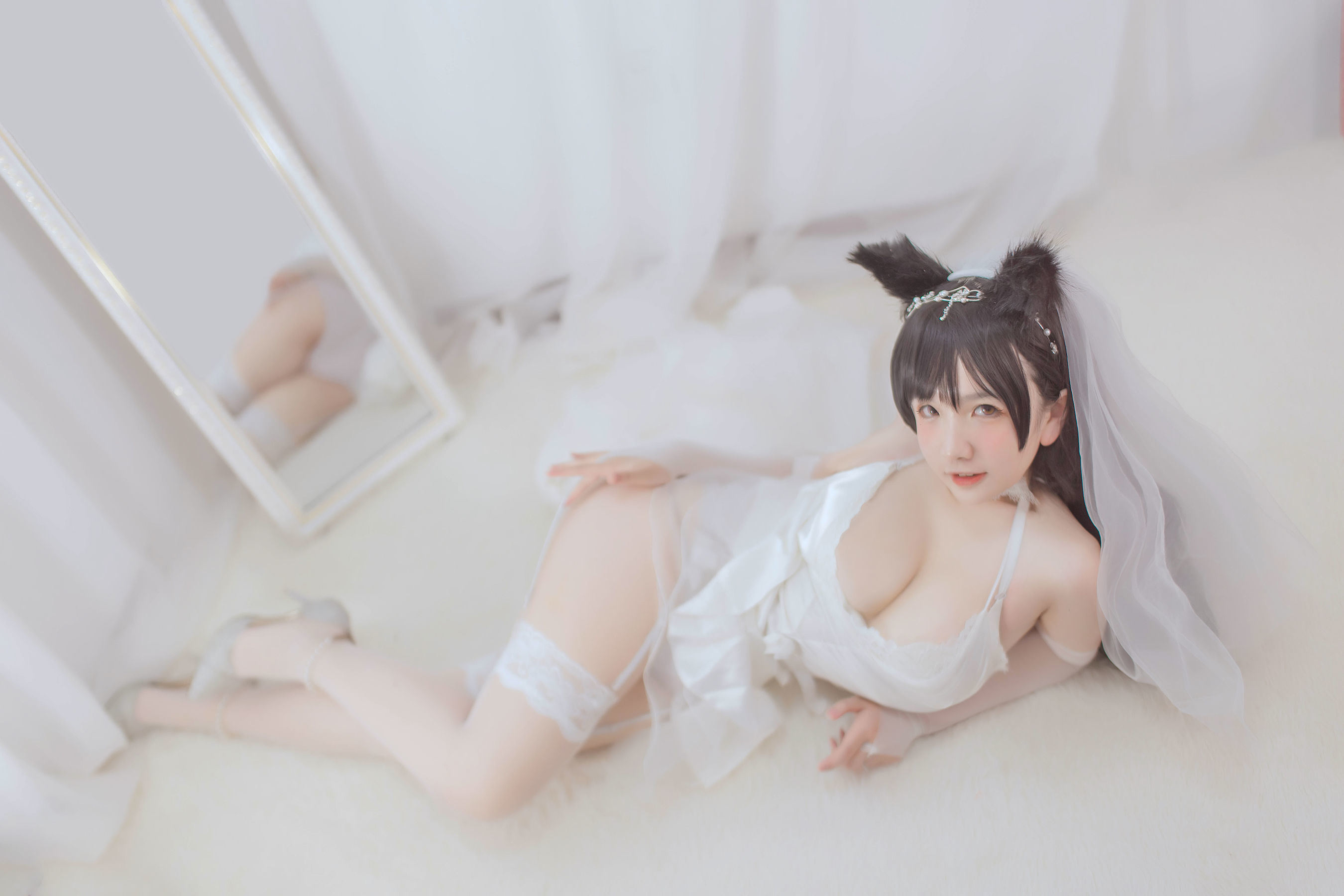 Cosplay Ngôi Sao Mạng] A Ban Hôm Nay Rất Vui Vẻ - Atago Váy Cưới