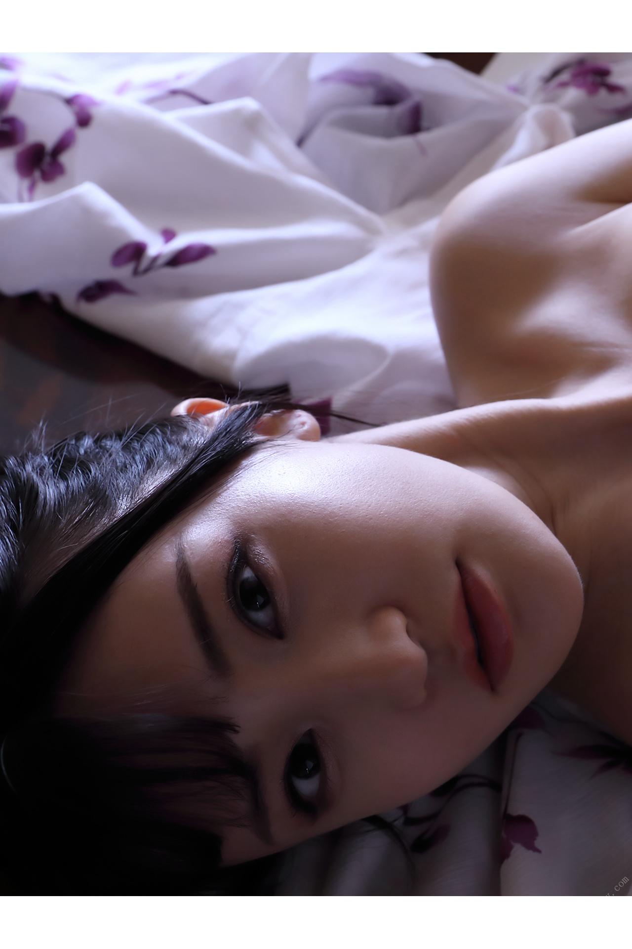 Takahashi Shoko LOVE LOVE SHOW Asa Gei Sexy Actress Photo Book [72P