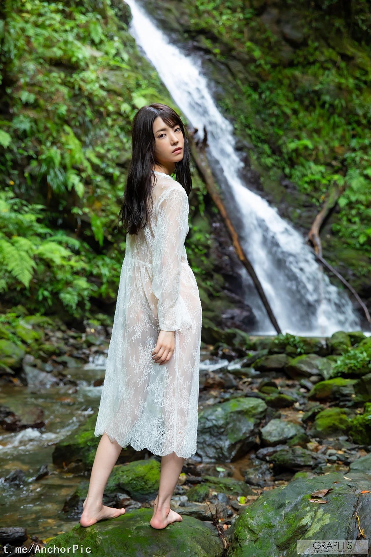 [Graphis] Gals – Karen Kaede 楓カレン「Tropical Tour!」141P