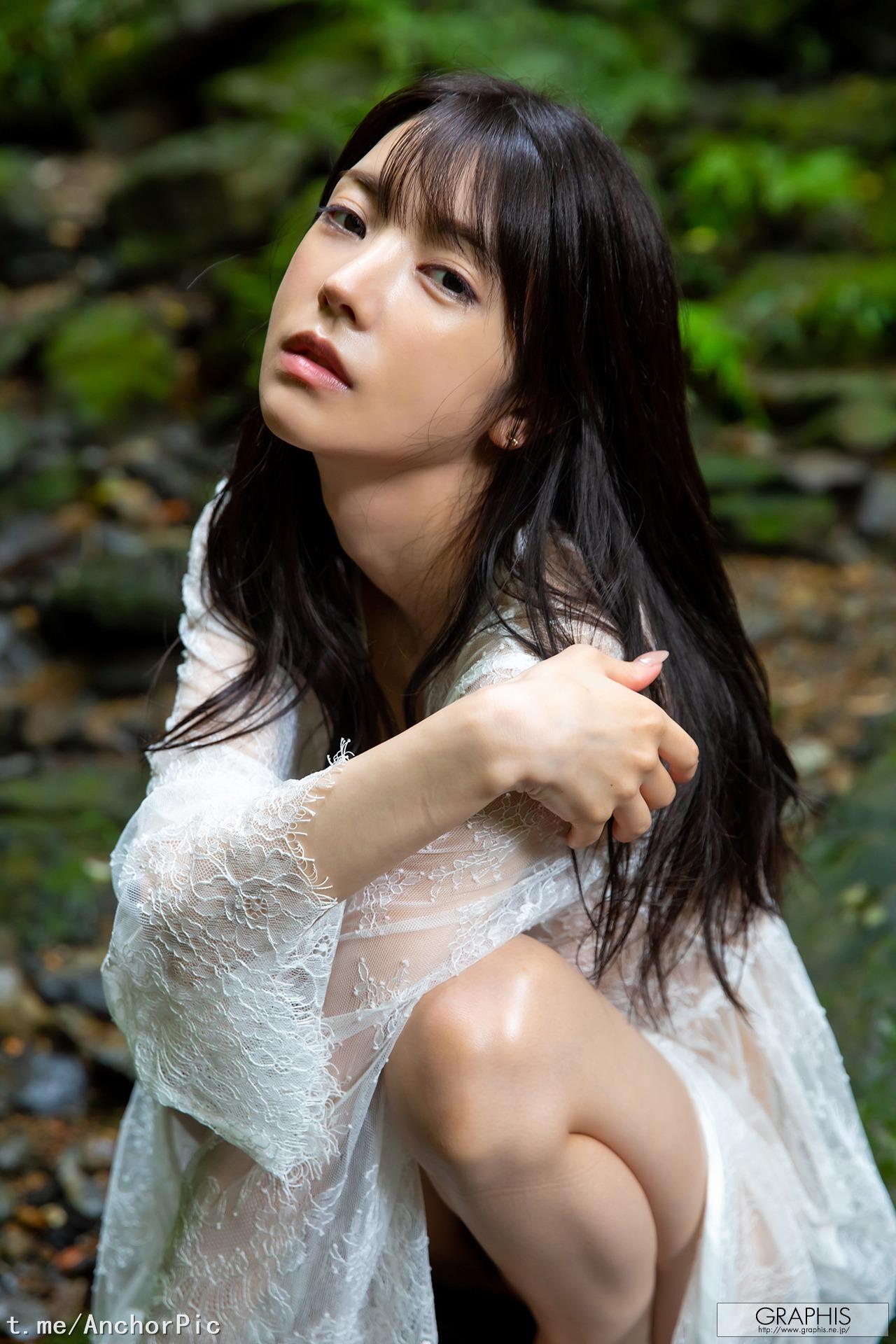 [Graphis] Gals – Karen Kaede 楓カレン「Tropical Tour!」141P