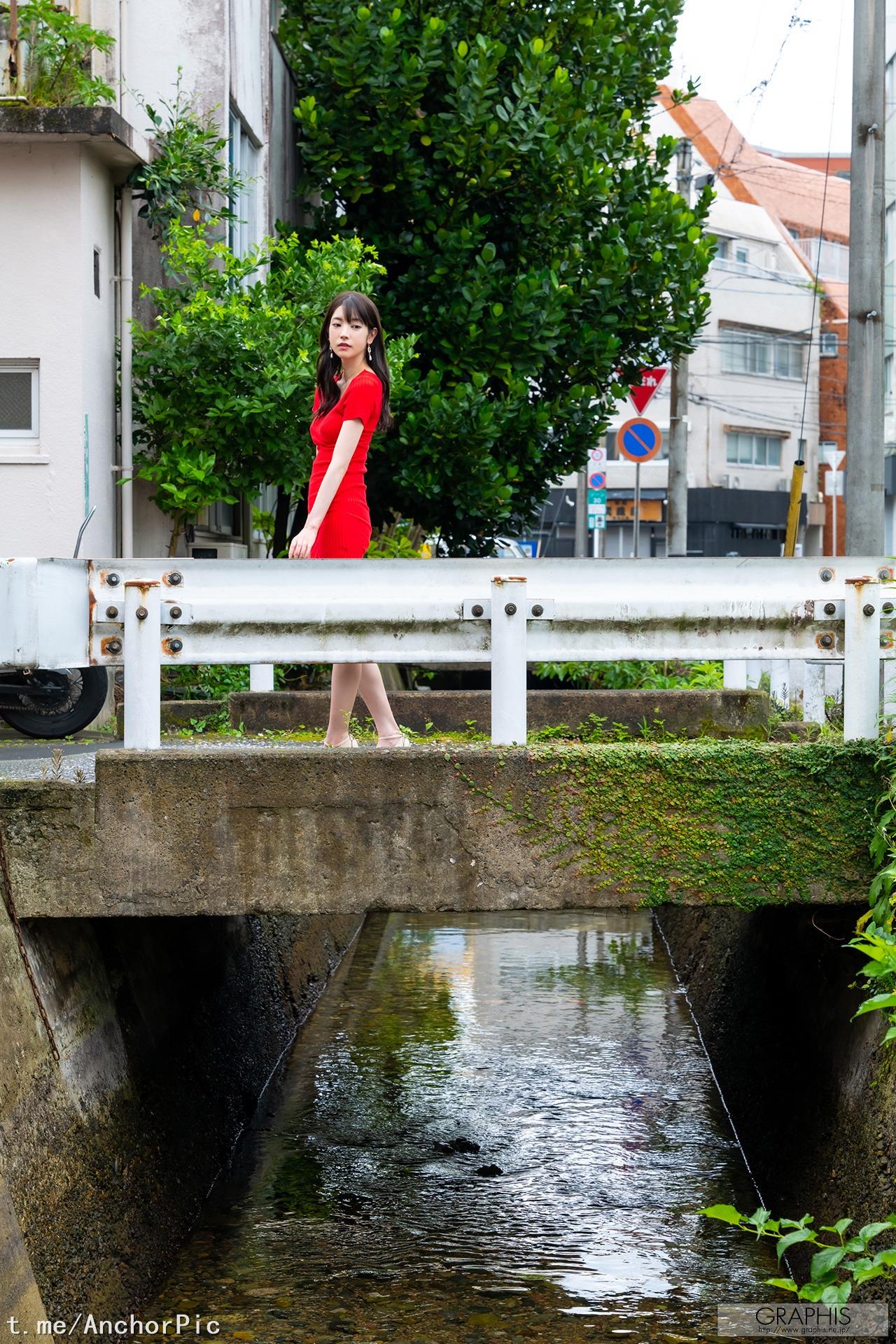 Graphis] Gals – Karen Kaede 楓カレン «Tour Nhiệt Đới!» 141P