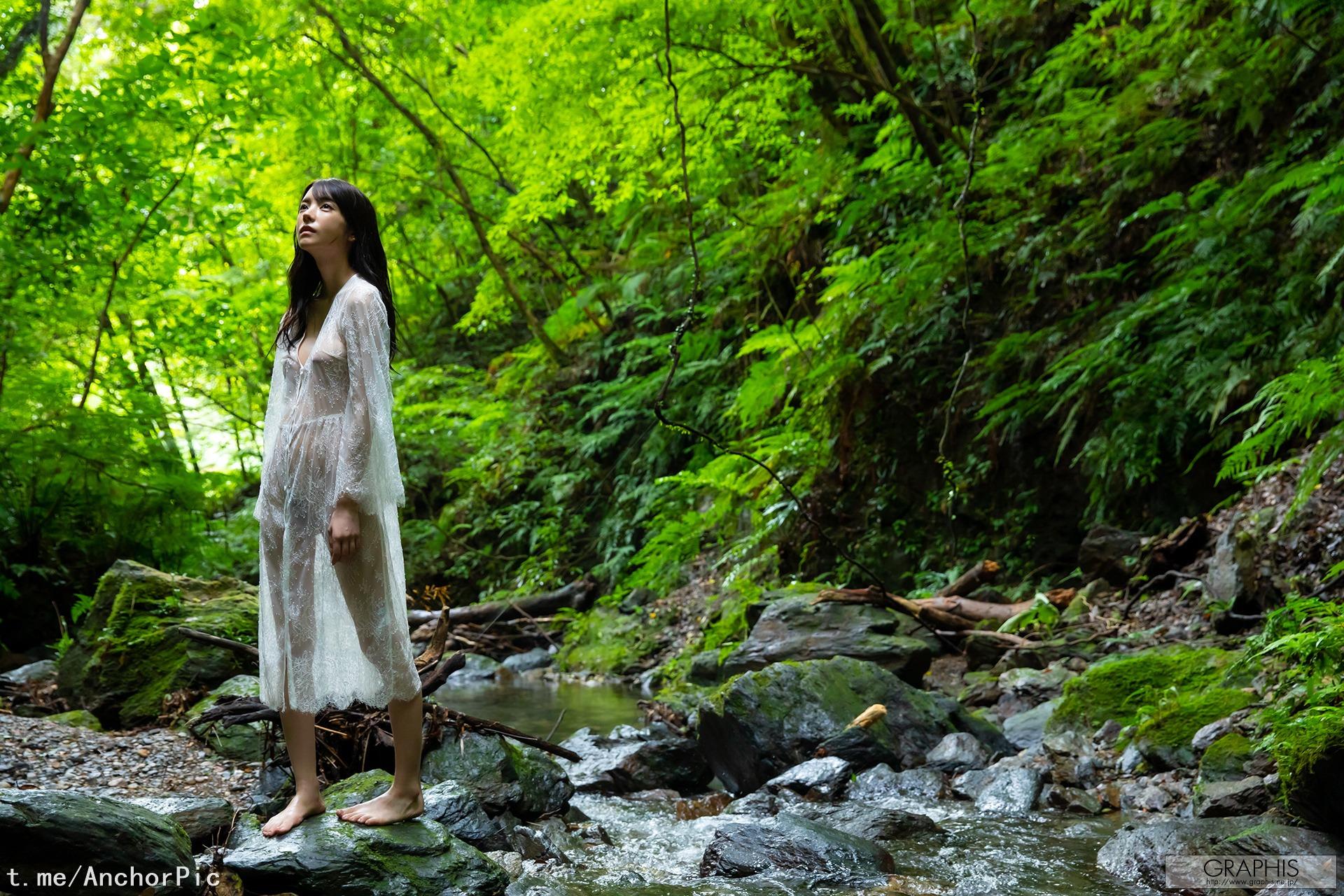 [Graphis] Gals – Karen Kaede 楓カレン「Tropical Tour!」141P