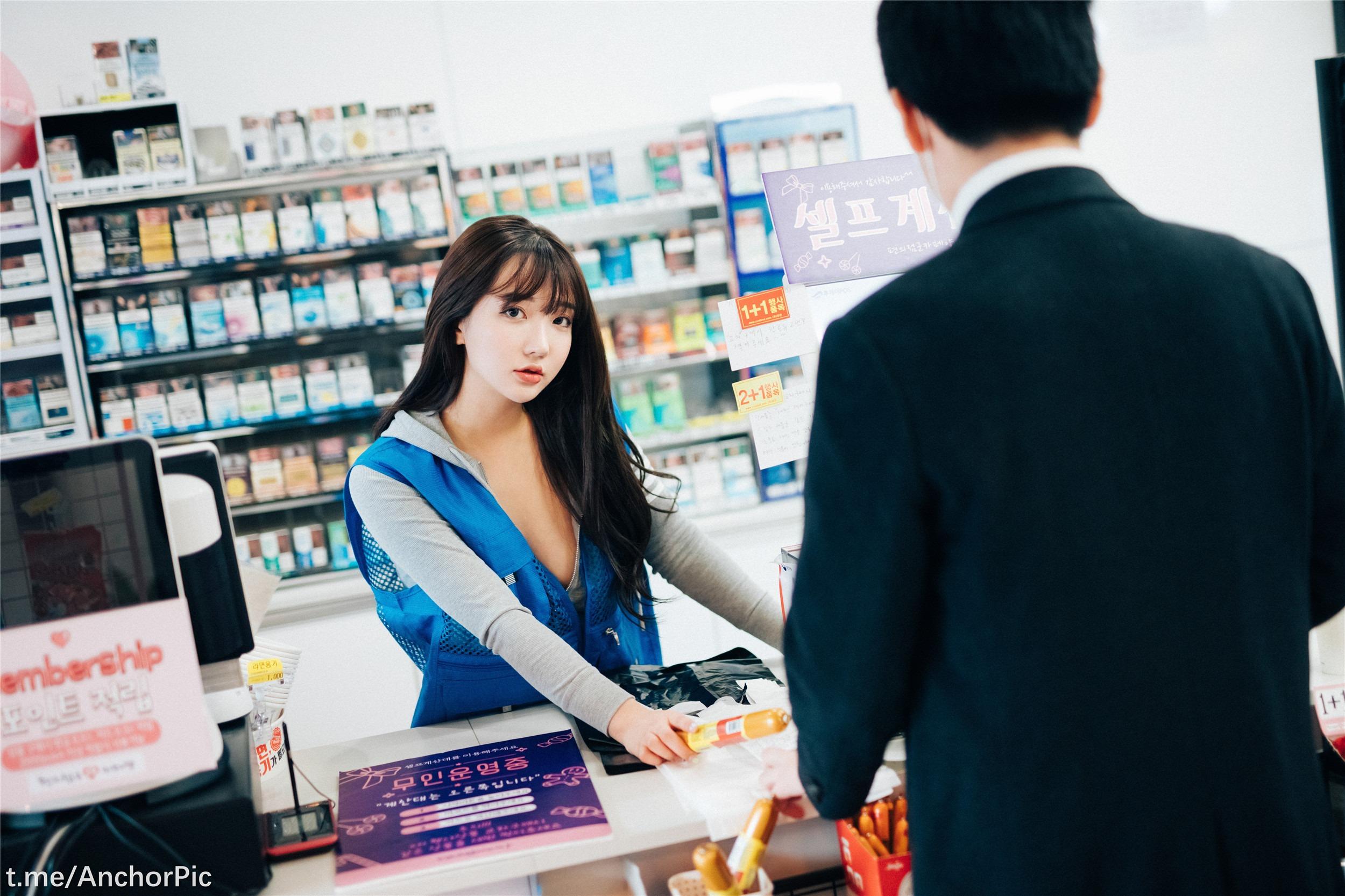 ลูซี่] ซน เยอึน - พนักงานร้านสะดวกซื้อชั่วคราว 100P