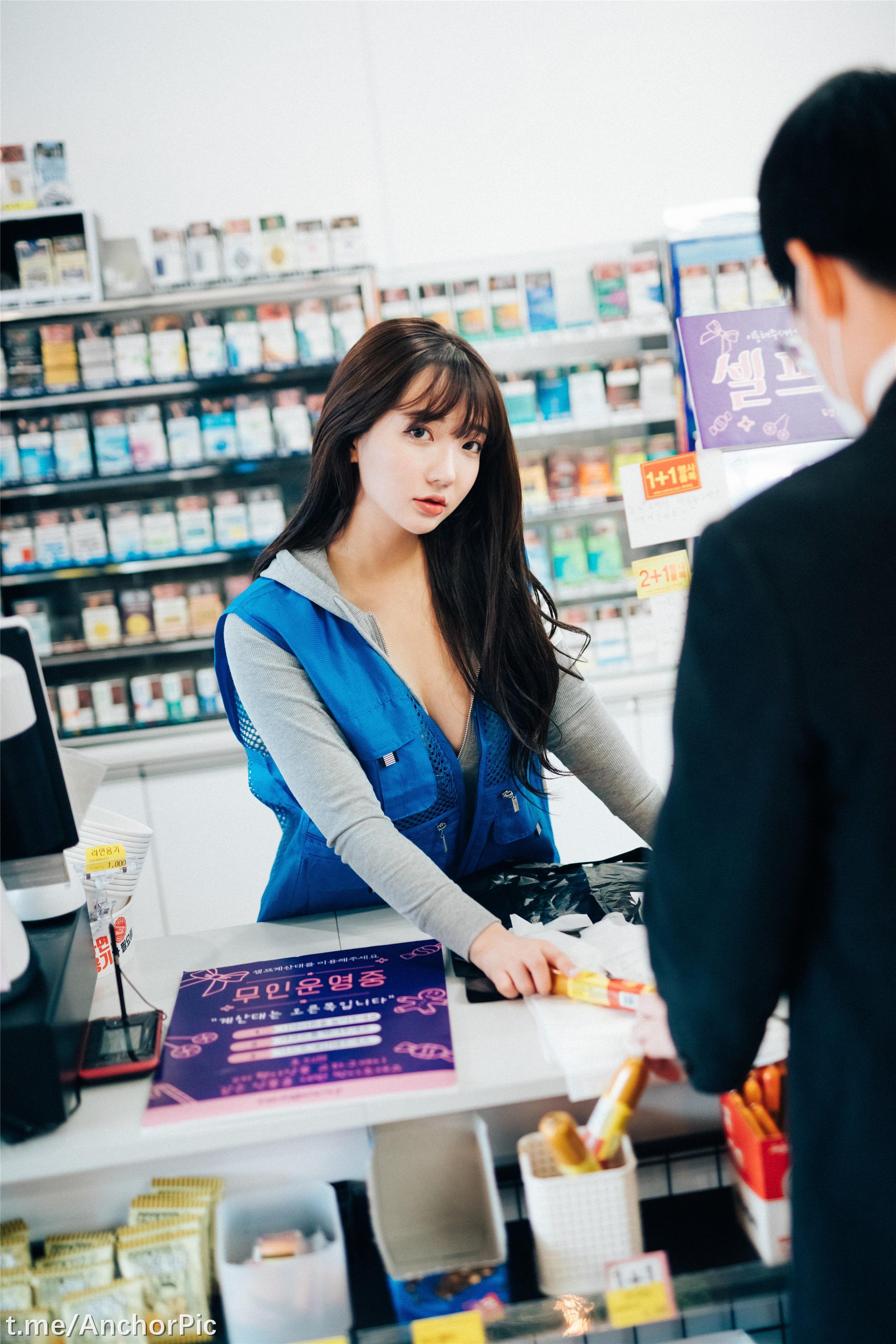 ลูซี่] ซน เยอึน - พนักงานร้านสะดวกซื้อชั่วคราว 100P
