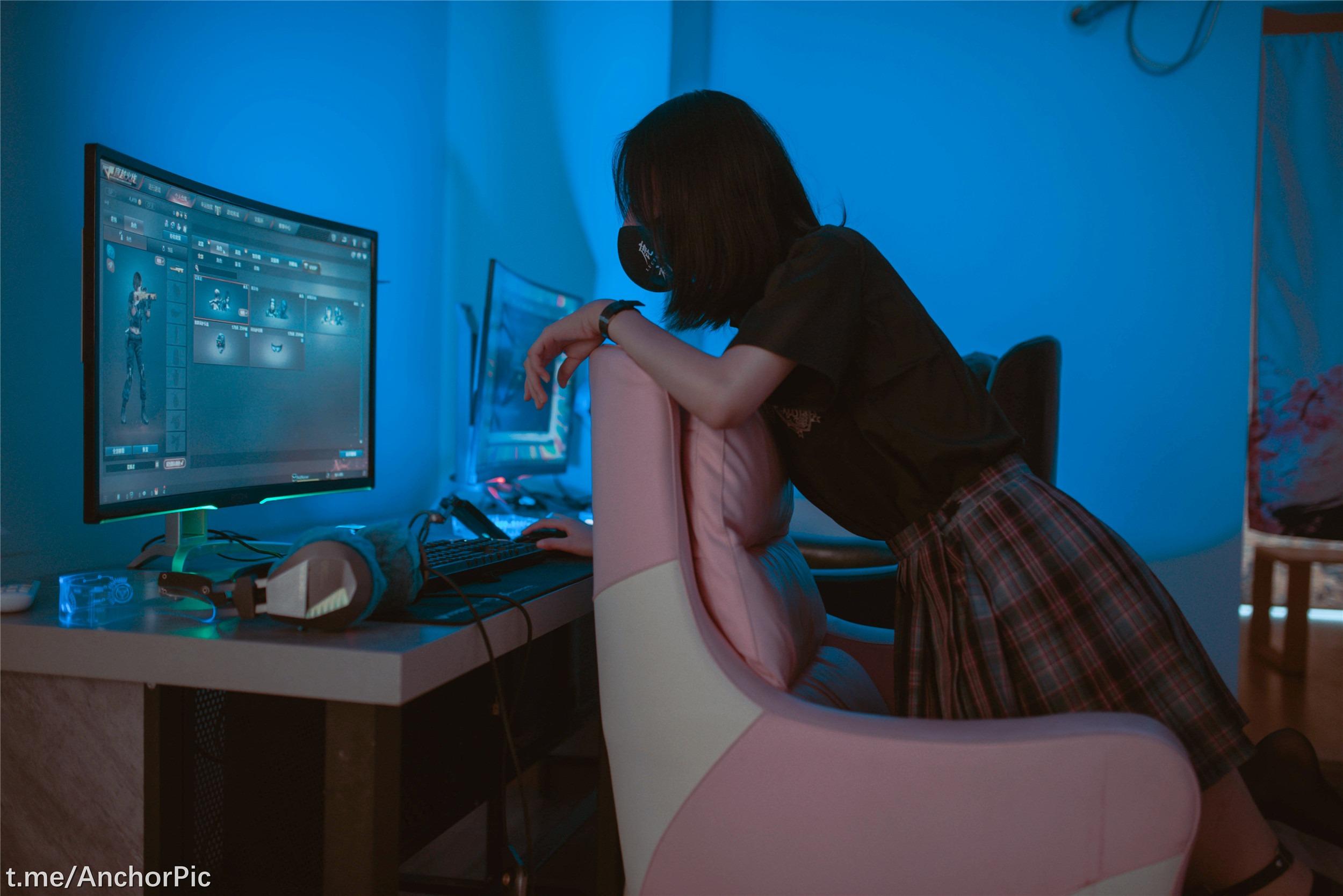 Lu Chu – Esports Girl 48P