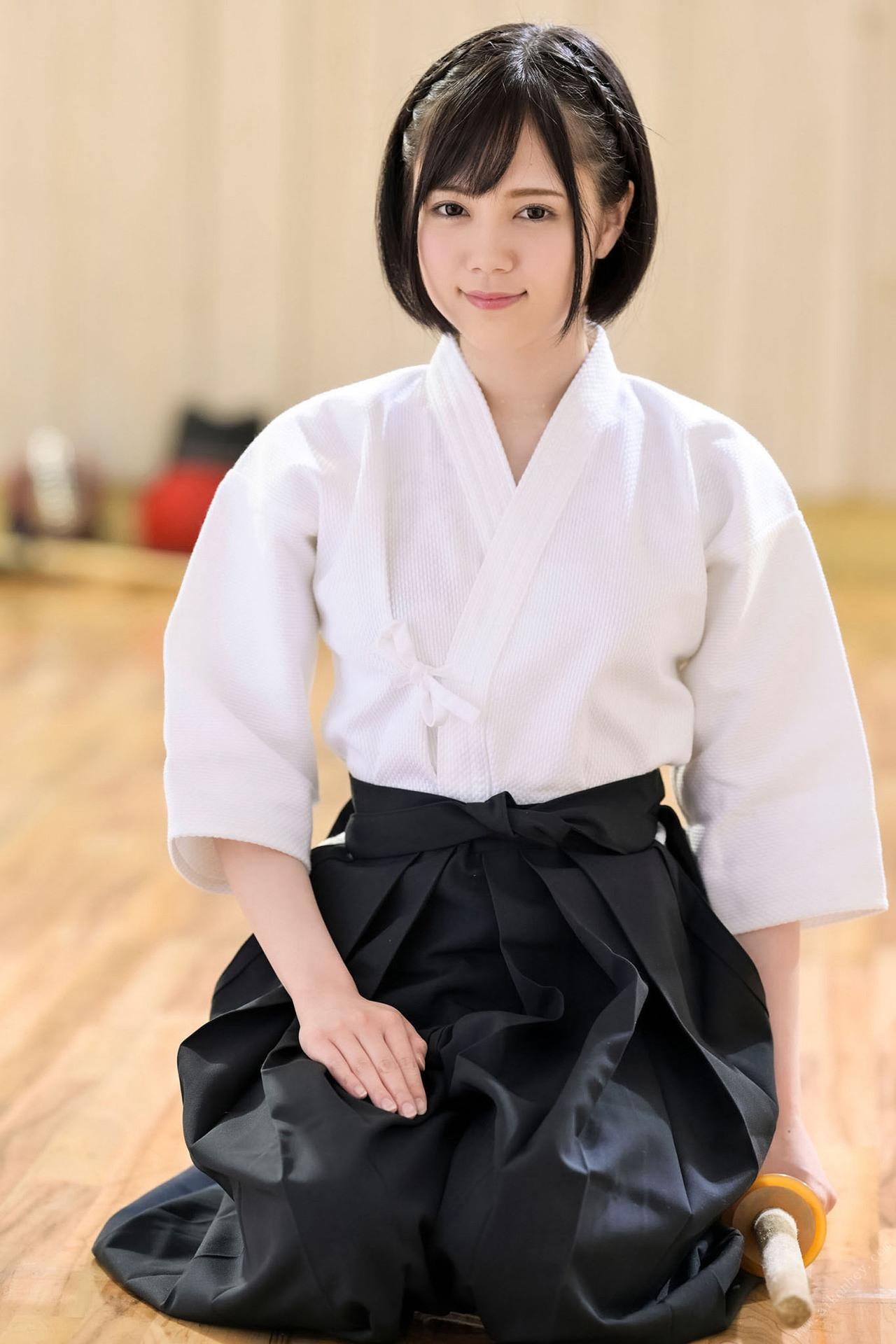 PRESTIGE POSE MESSAGE 02 涼森れむ 87P