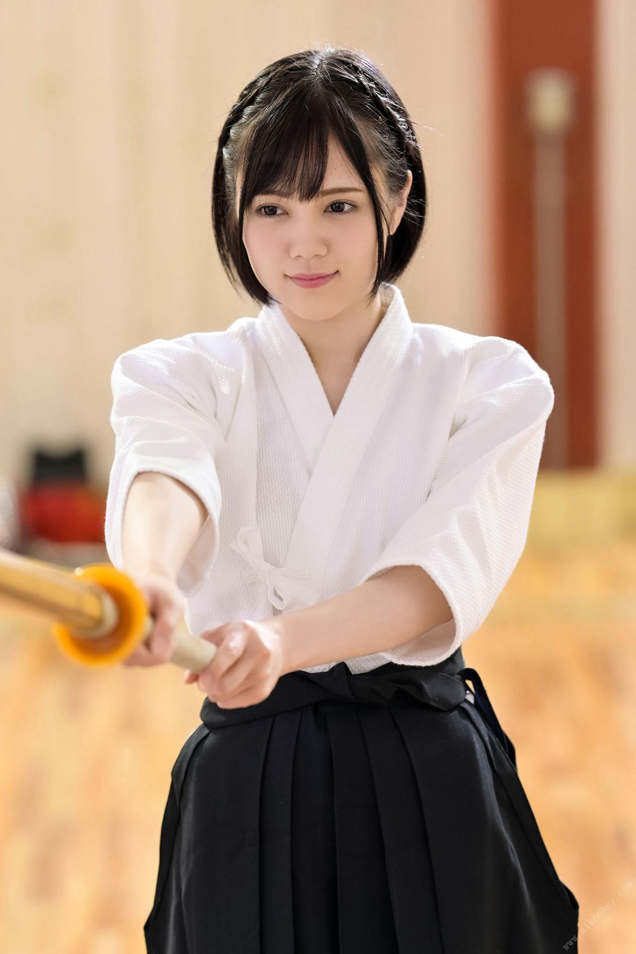 PRESTIGE POSE MESSAGE 02 涼森れむ 87P