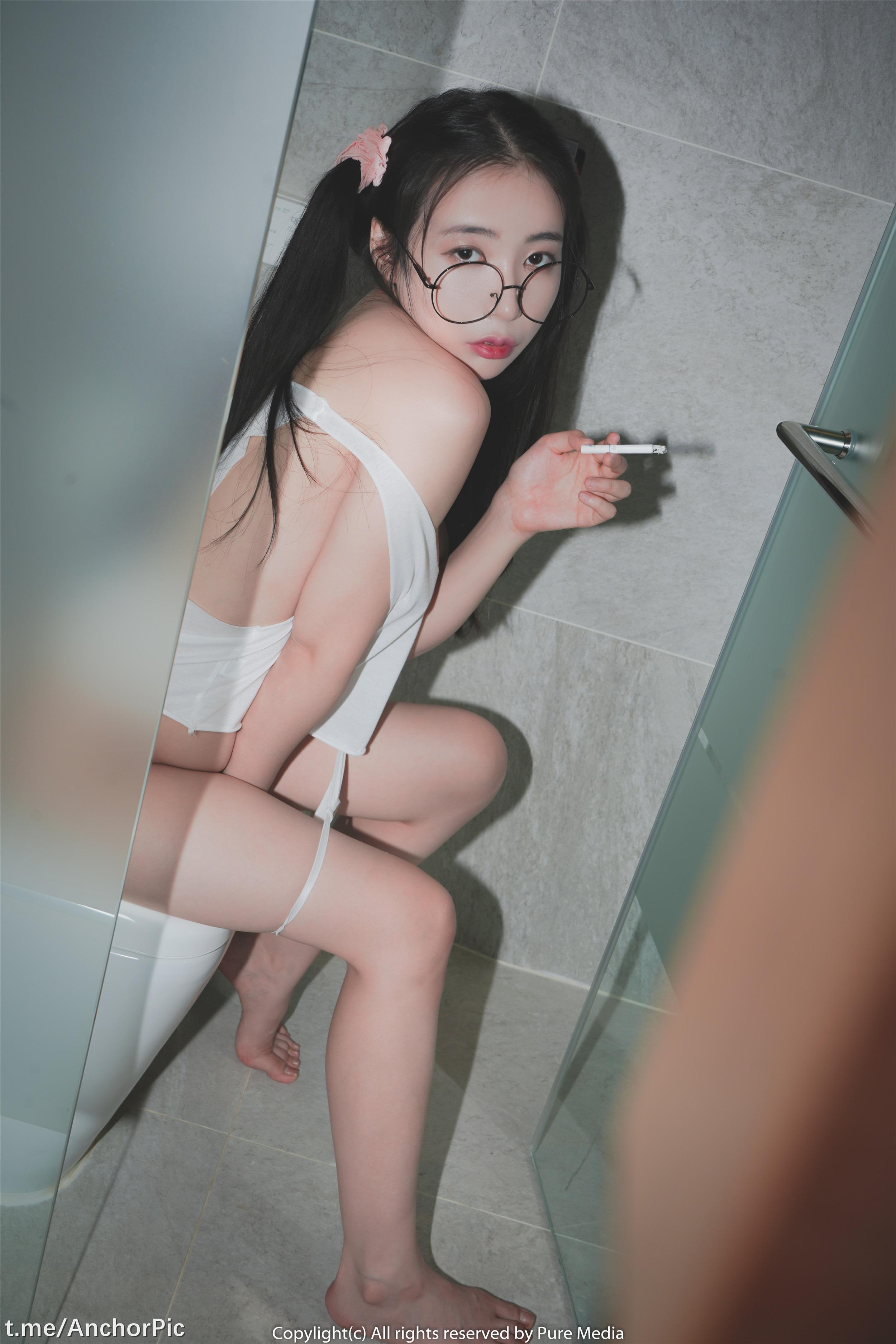 Pure Media] Volume 45 Hong-Si 80 Pages