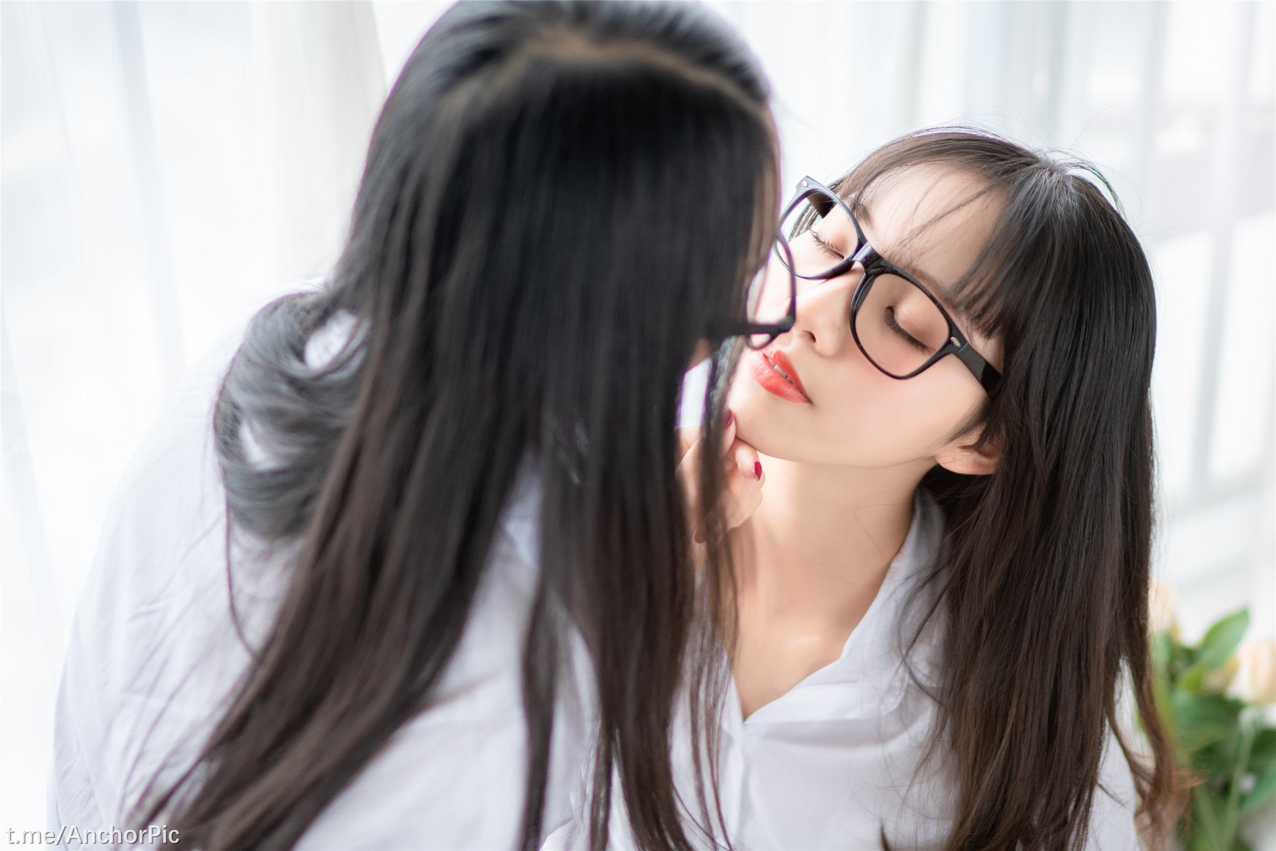 西呱呀呀呀(低語) - 黑絲雙人百合 89P