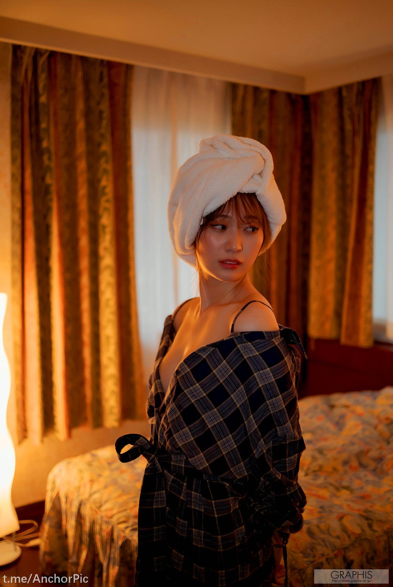 Graphis] Gals – 美谷朱里「Ravish」141P