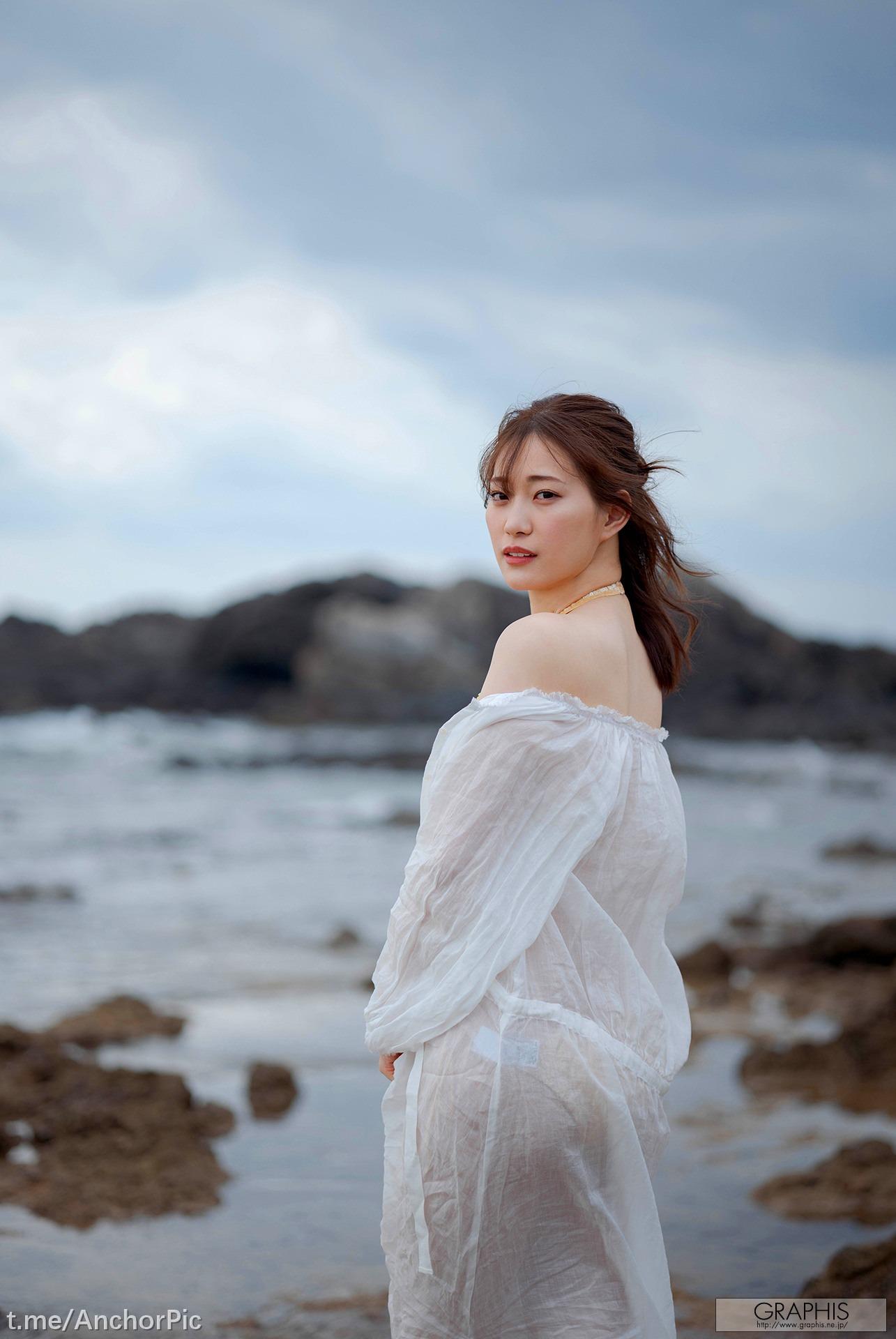 Graphis] Gals – Akari Mitani 'Ravish' 141P