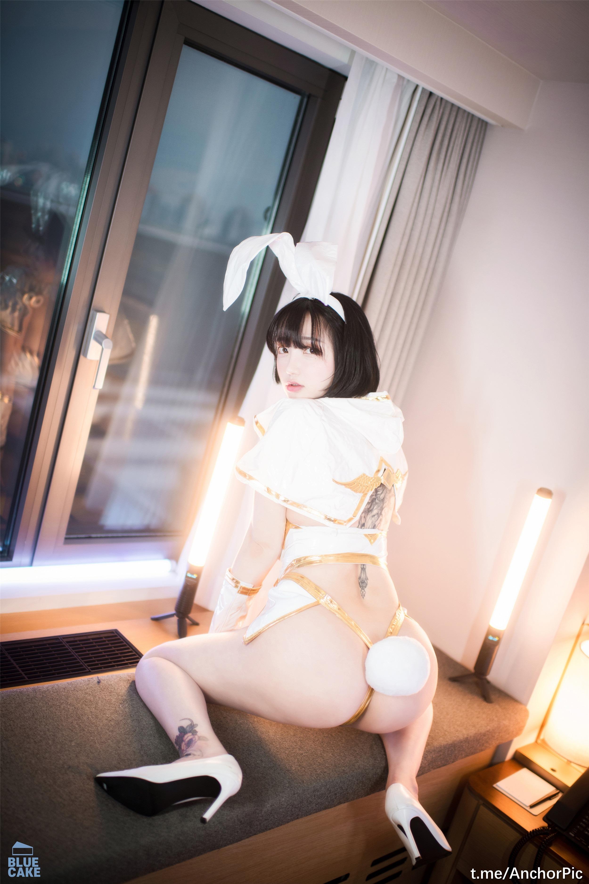 藍蛋糕] 藝恩 - 班尼盧XXX [98P