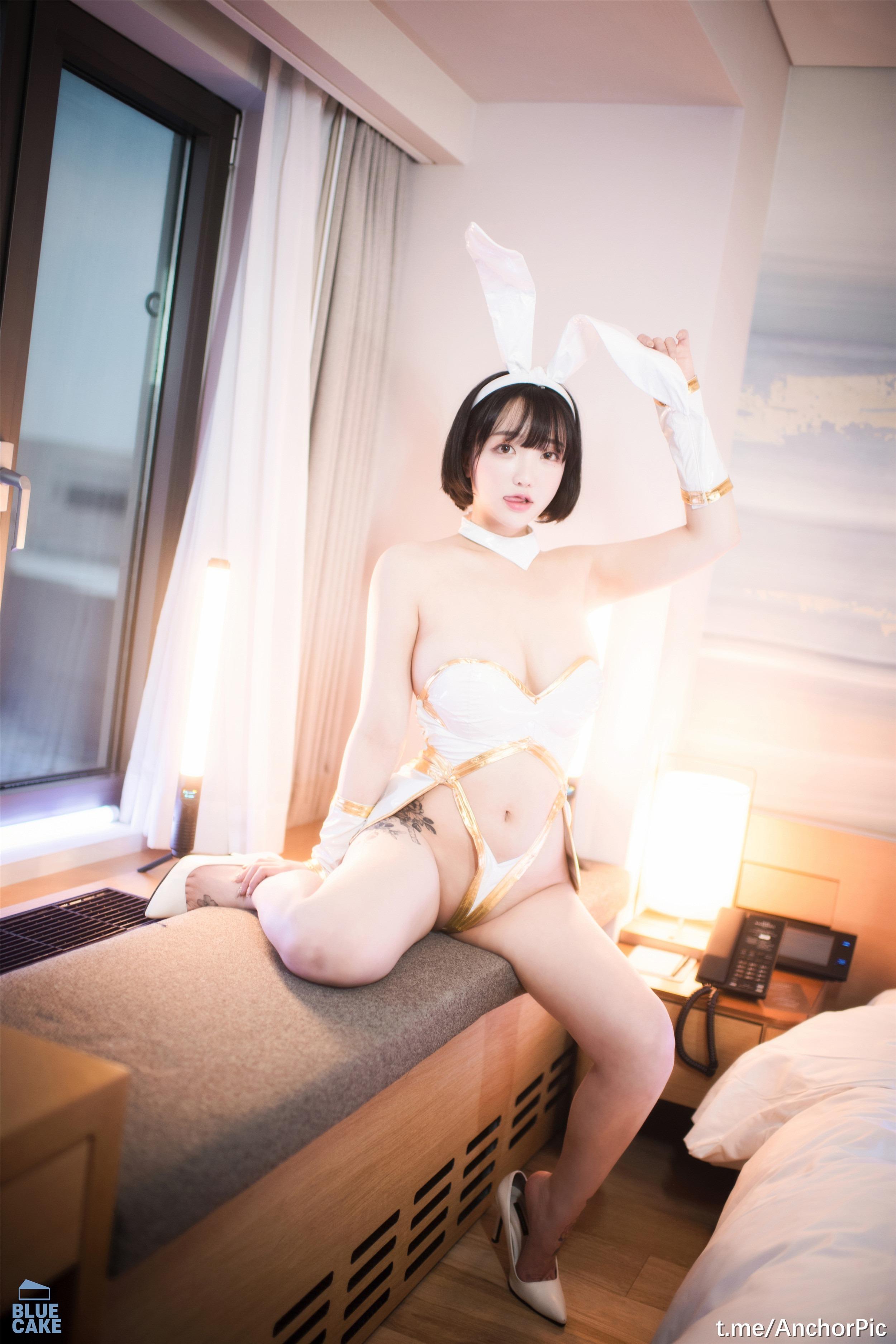 藍蛋糕] 藝恩 - 班尼盧XXX [98P