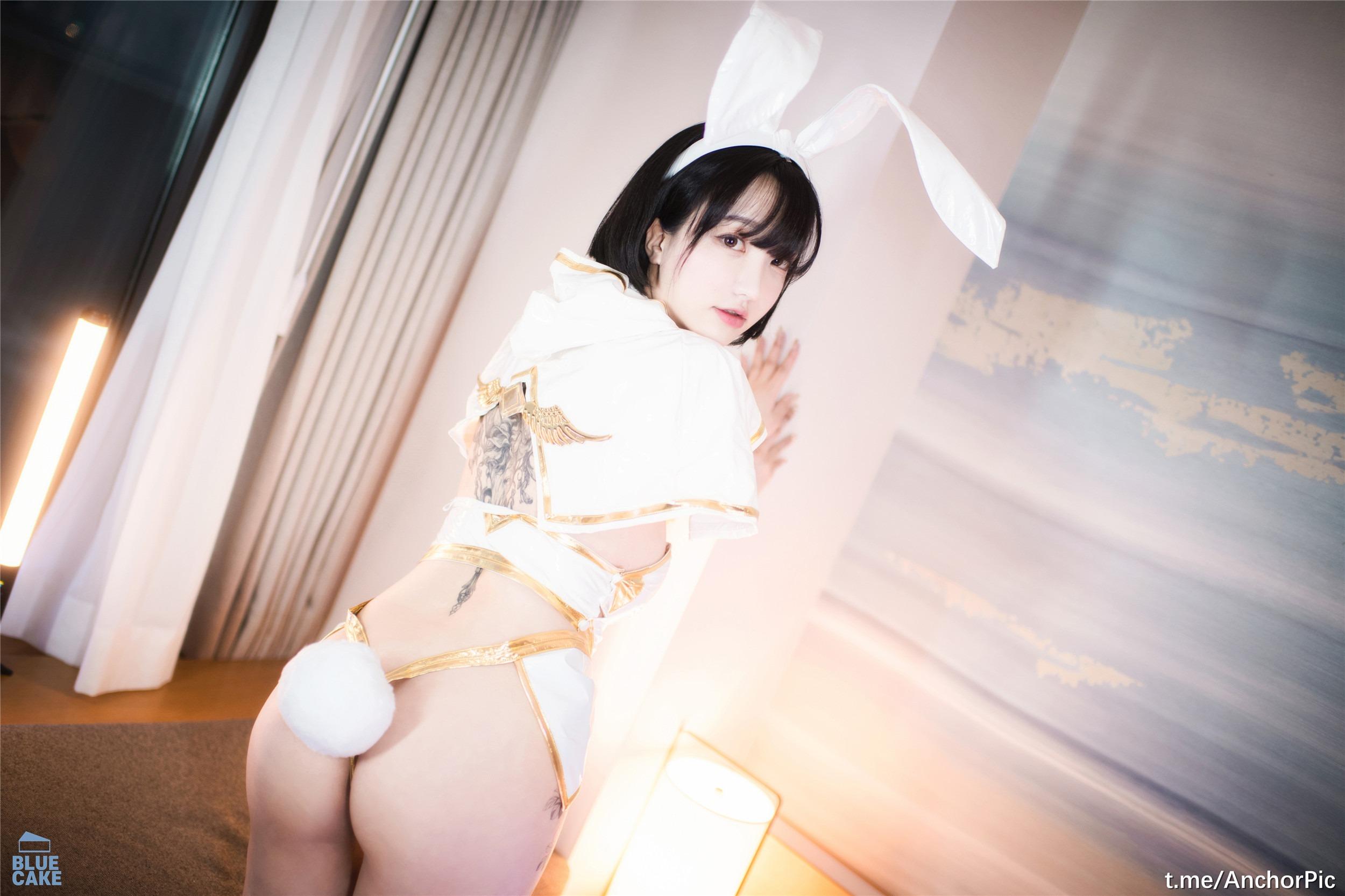 藍蛋糕] 藝恩 - 班尼盧XXX [98P