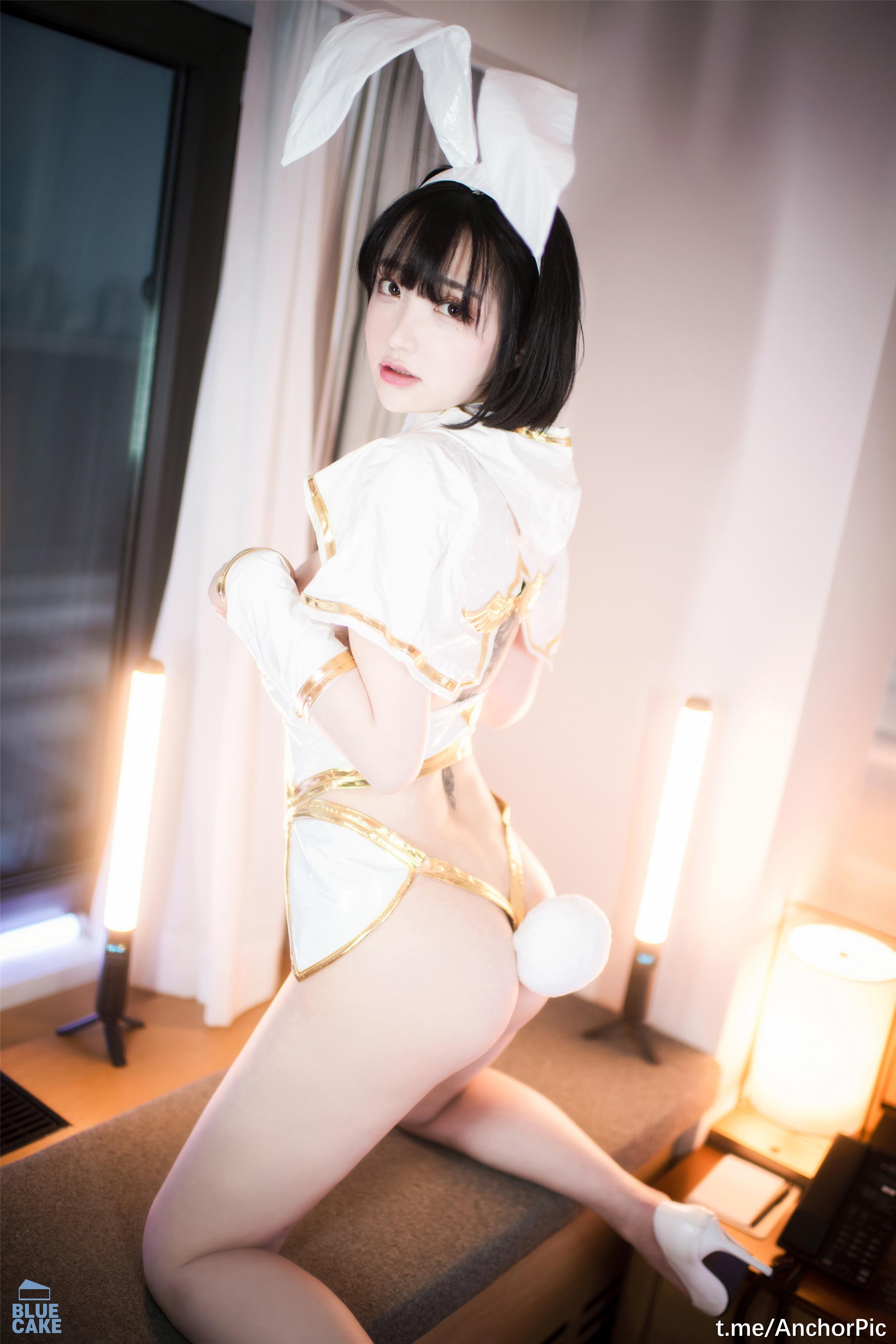 藍蛋糕] 藝恩 - 班尼盧XXX [98P