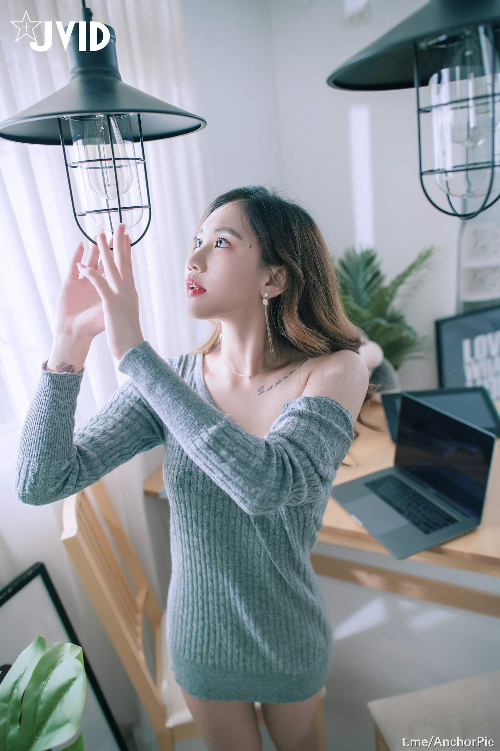 JVID] 제시카 - 친구 집에 고양이 보러 갔을 때 강제 절정 93P