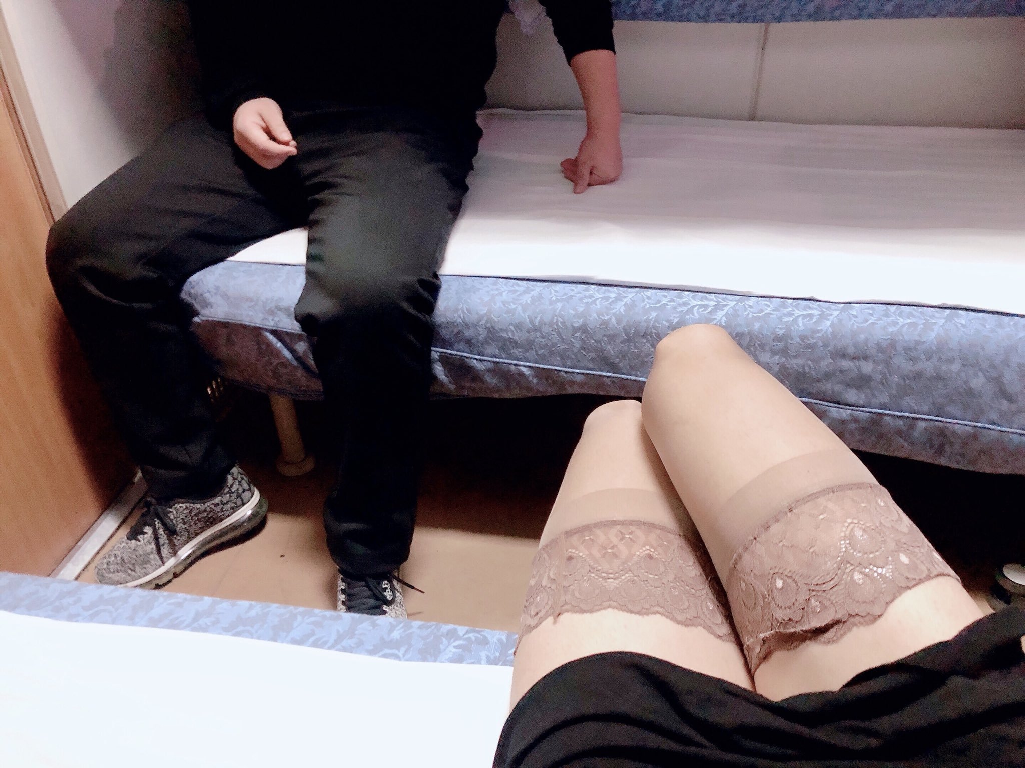 推特極品女神靈兒大尺度私拍流出 97P