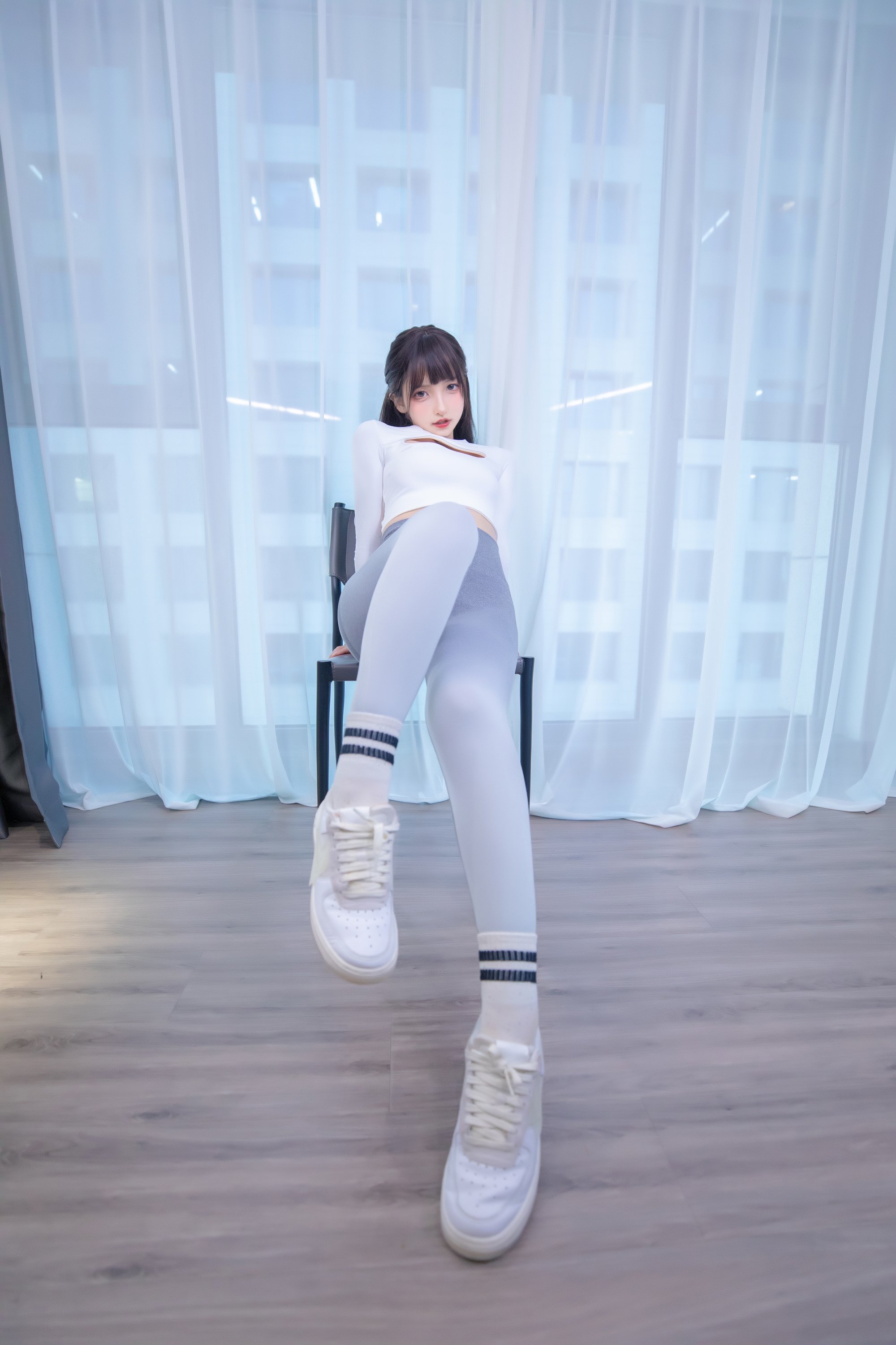 神樂坂真冬 - No.90 瑜伽少女