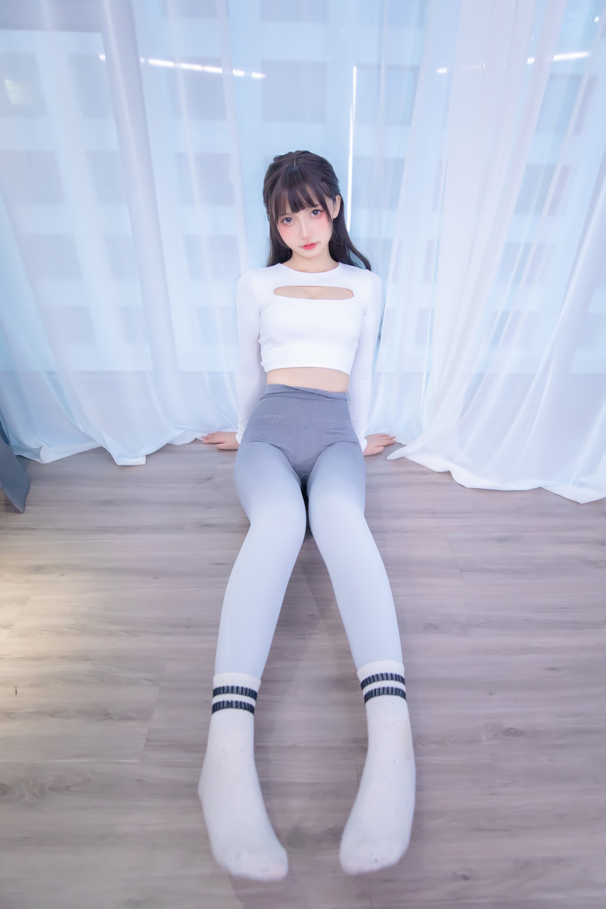 神樂坂真冬 - No.90 瑜伽少女
