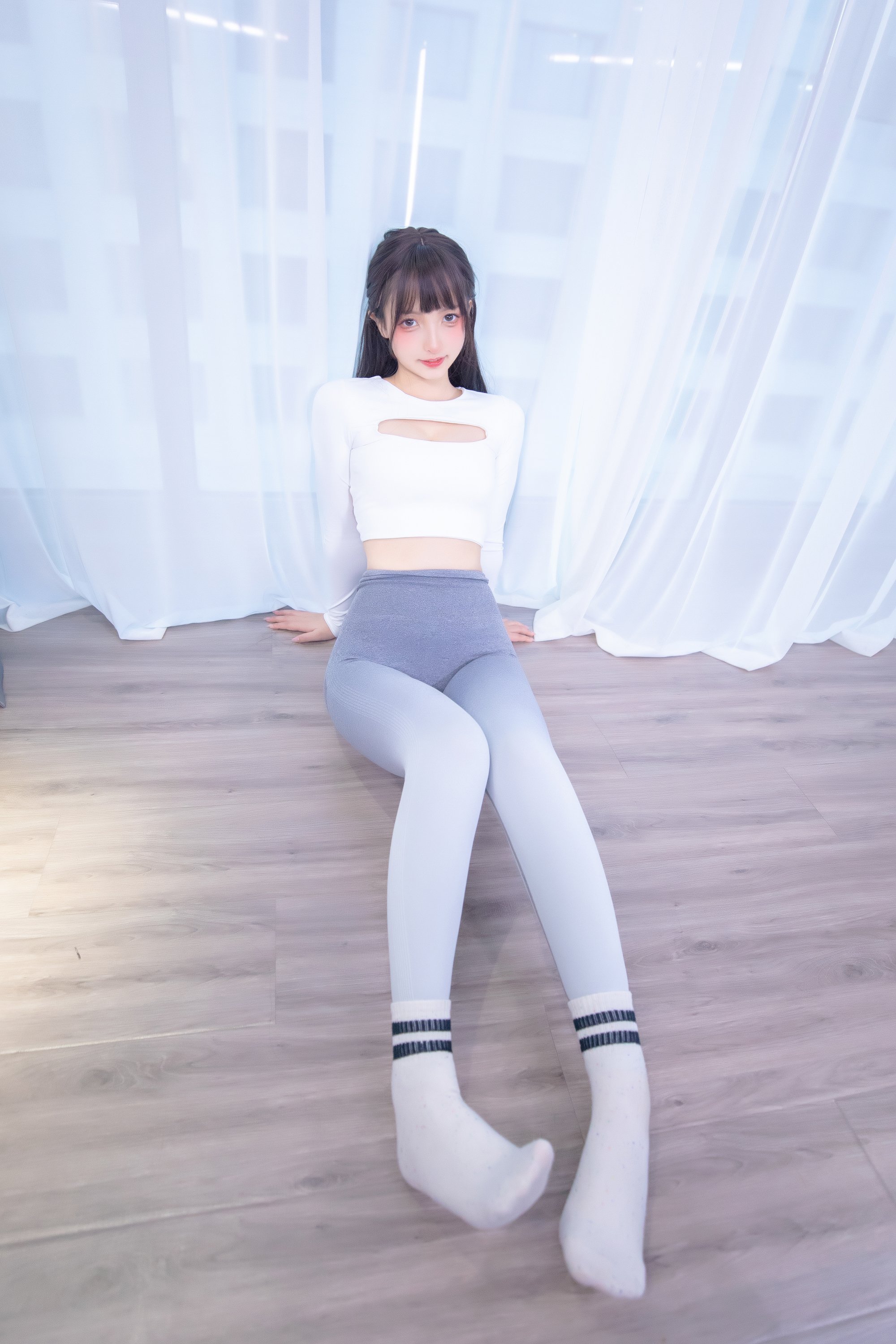 神樂坂真冬 - No.90 瑜伽少女