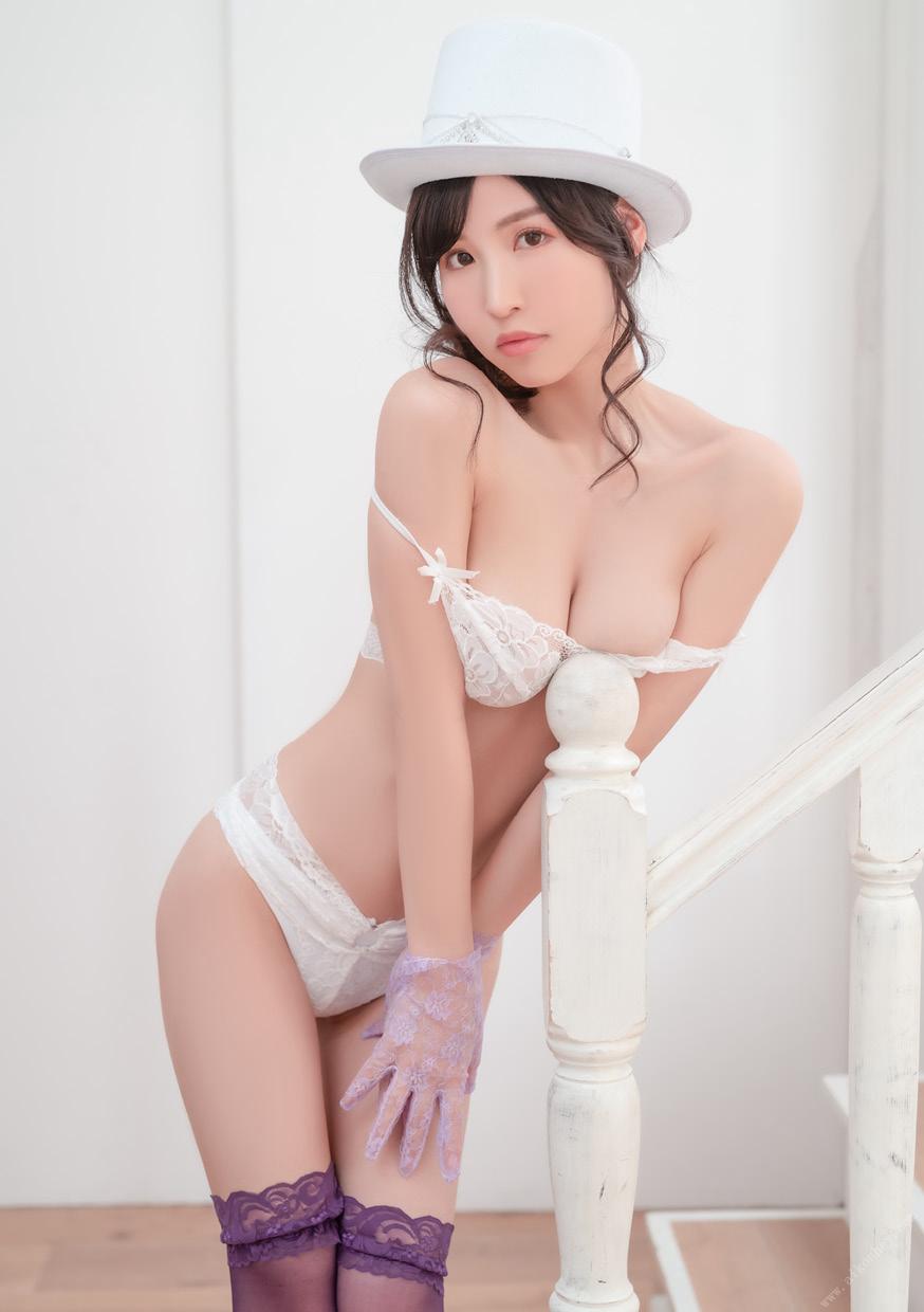 Đếm cừu [Ngủ] Sakura Ku Momo 80P