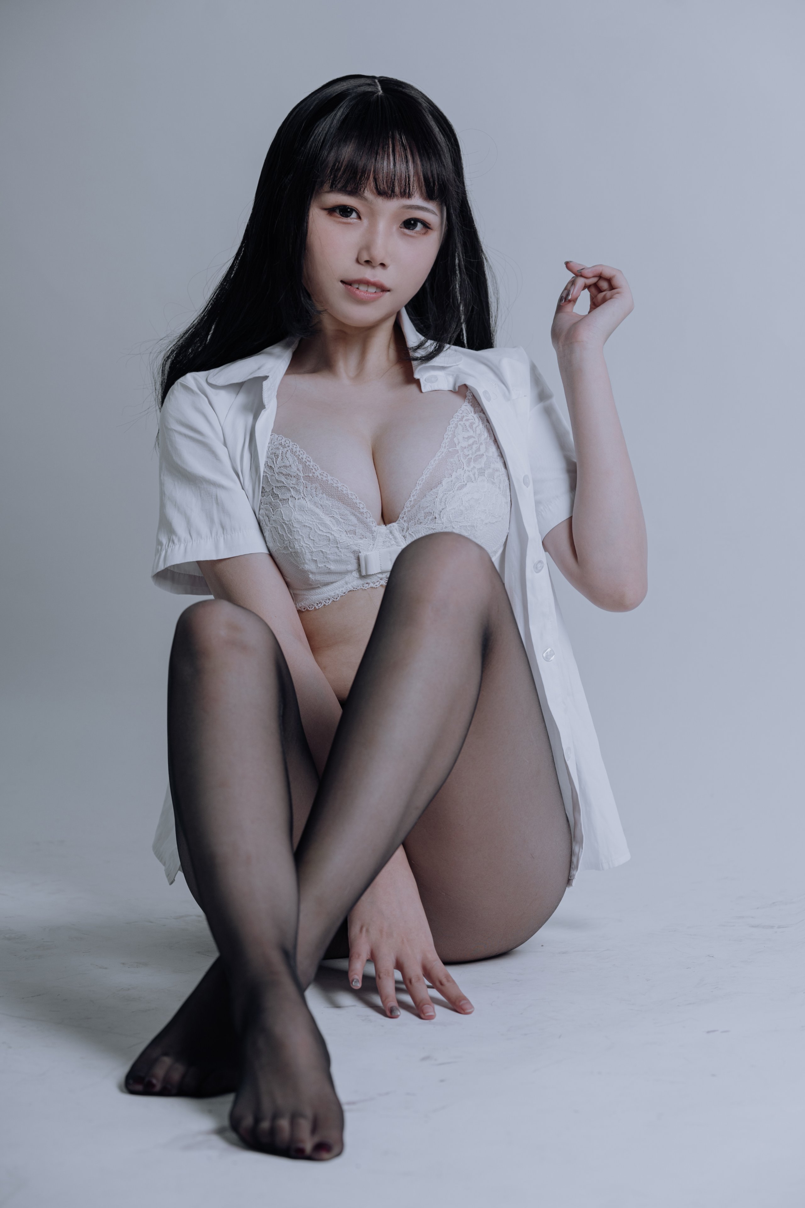 July Meowzi — Black Silk - Qipao - Leather Jacket, Three Sets