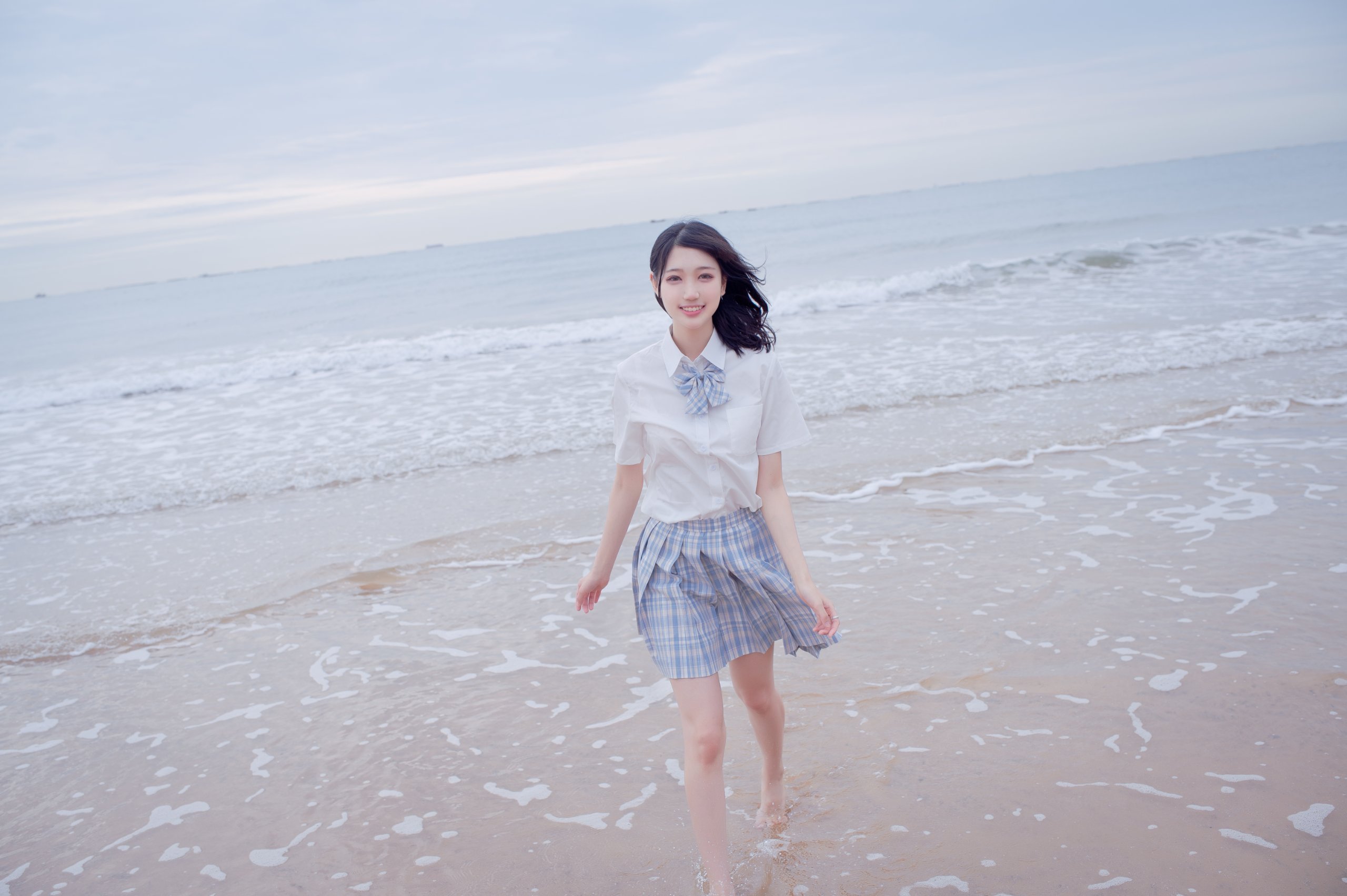 周嘰是可愛兔兔 - 海邊JK